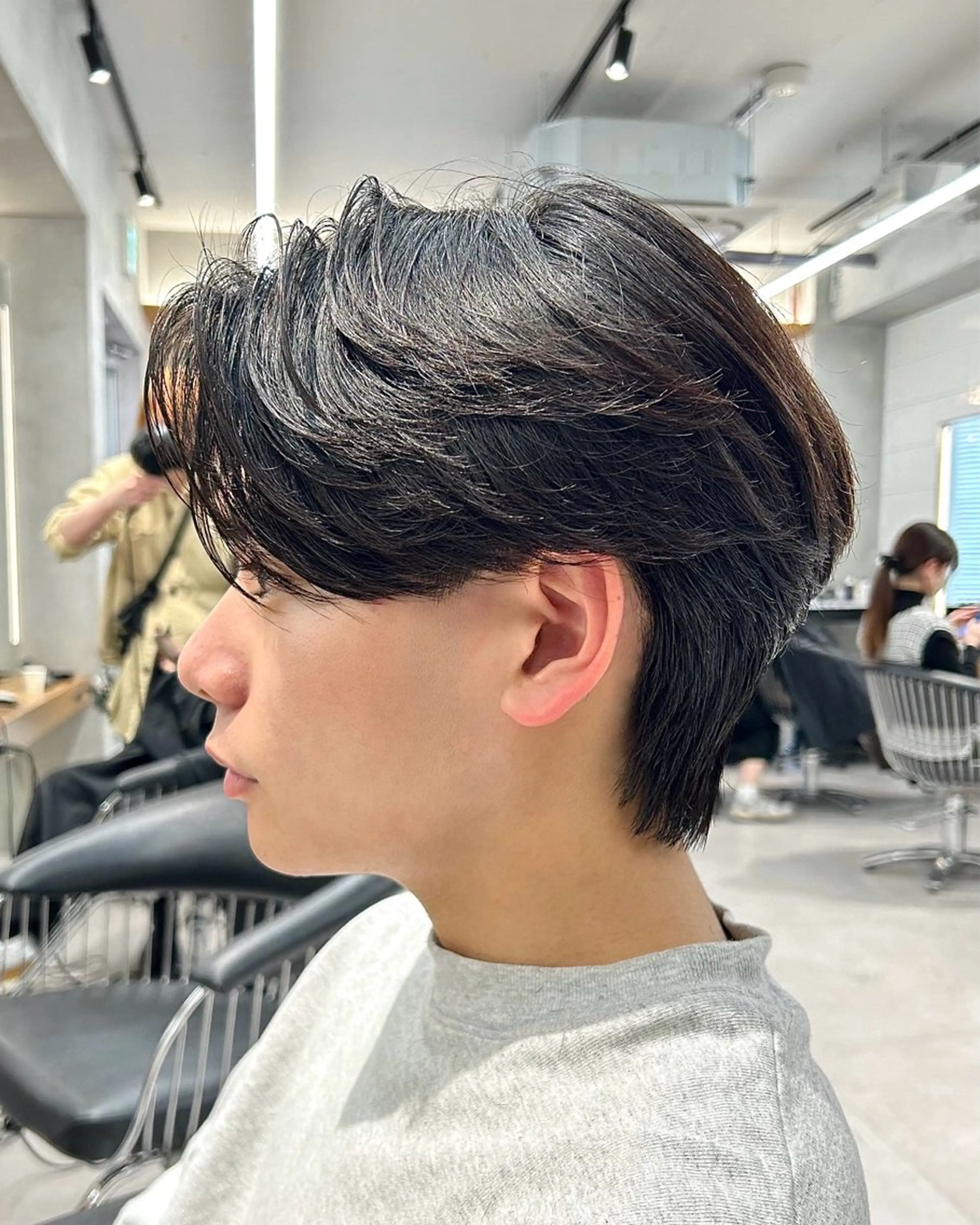 メンズ カット ヘアセット ブリーチ/ウルフ/ スパイキーショートのヘアスタイル