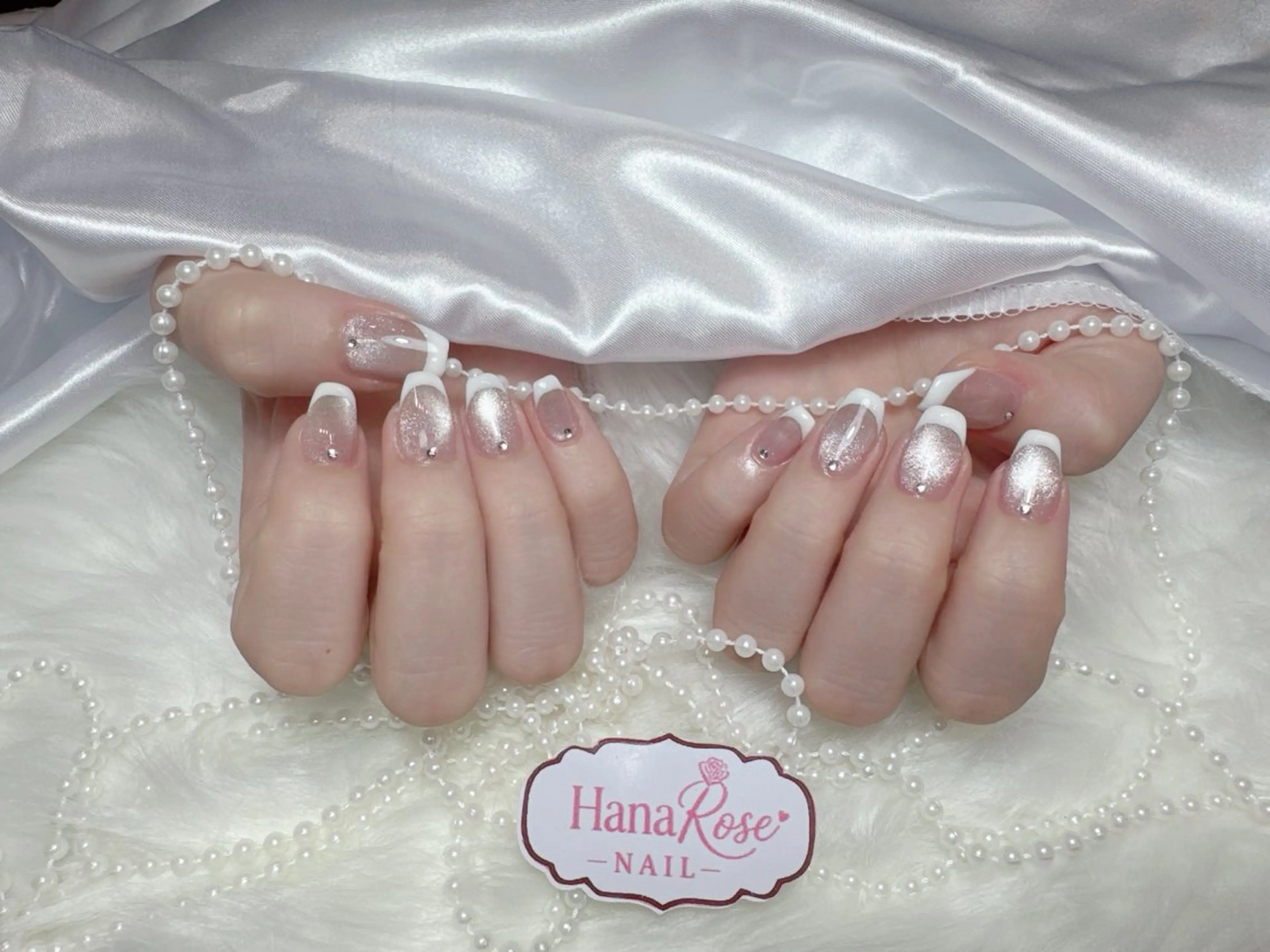 ネイル グラデーション キラキラネイル 韓国ネイル マグネットネイル ニュアンスネイル ハンドネイル Hana Rose Nailのネイルデザイン