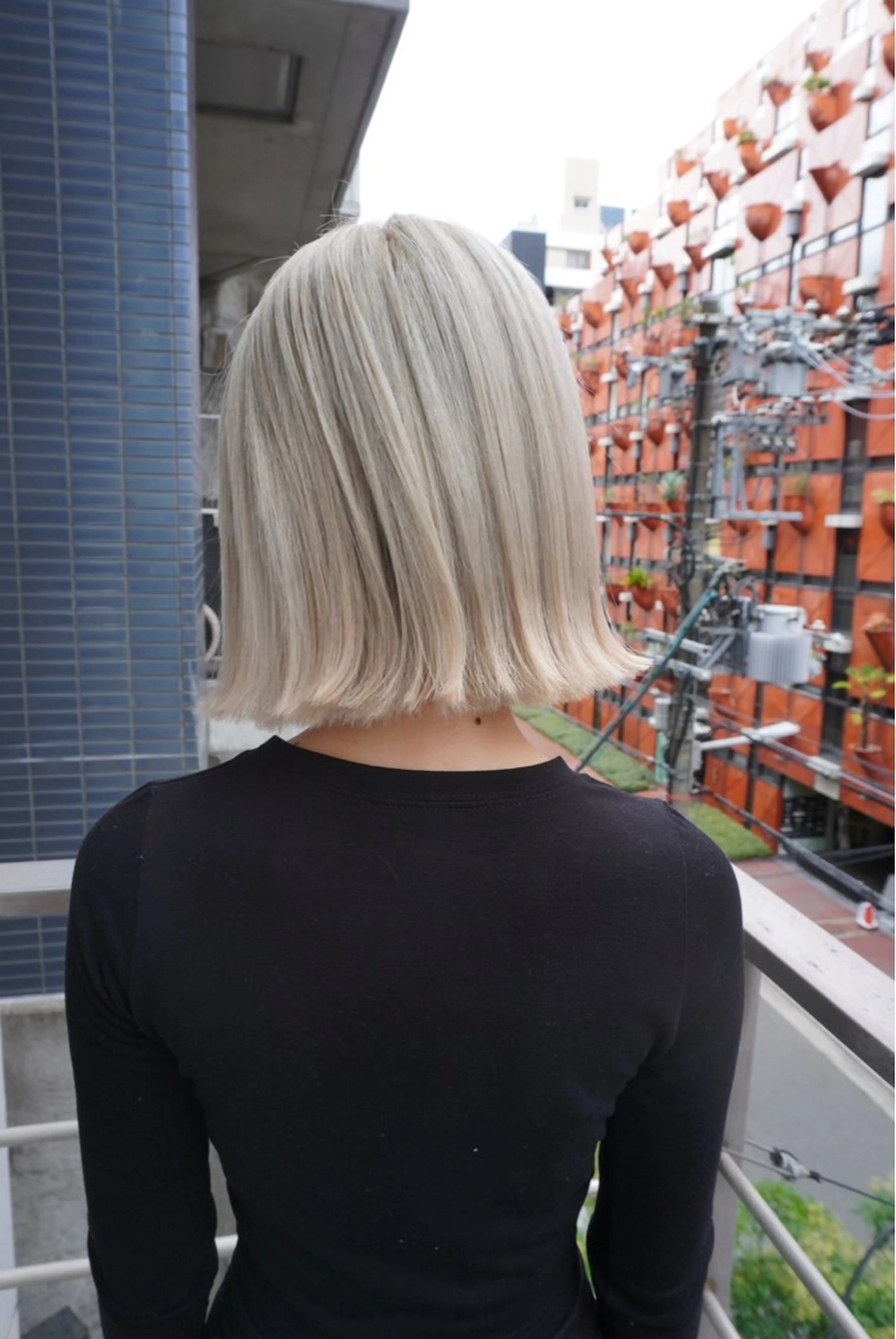 ショート カラー 切りっぱなしボブ ボブ 小林実愛/ ハイトーン/心斎橋/のヘアスタイル