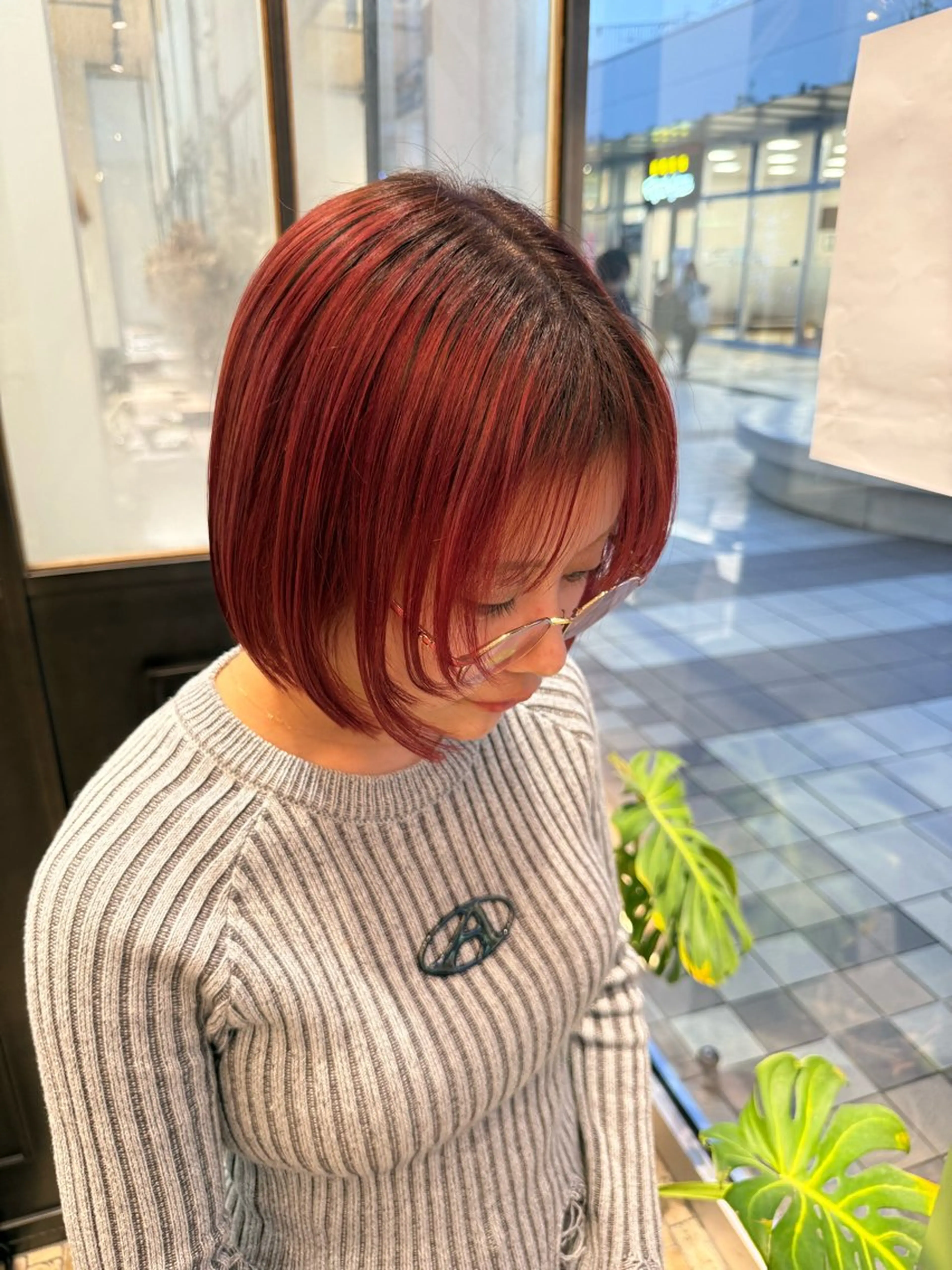 ショート カット ヘアカラー レイヤーカット /momocaのヘアスタイル