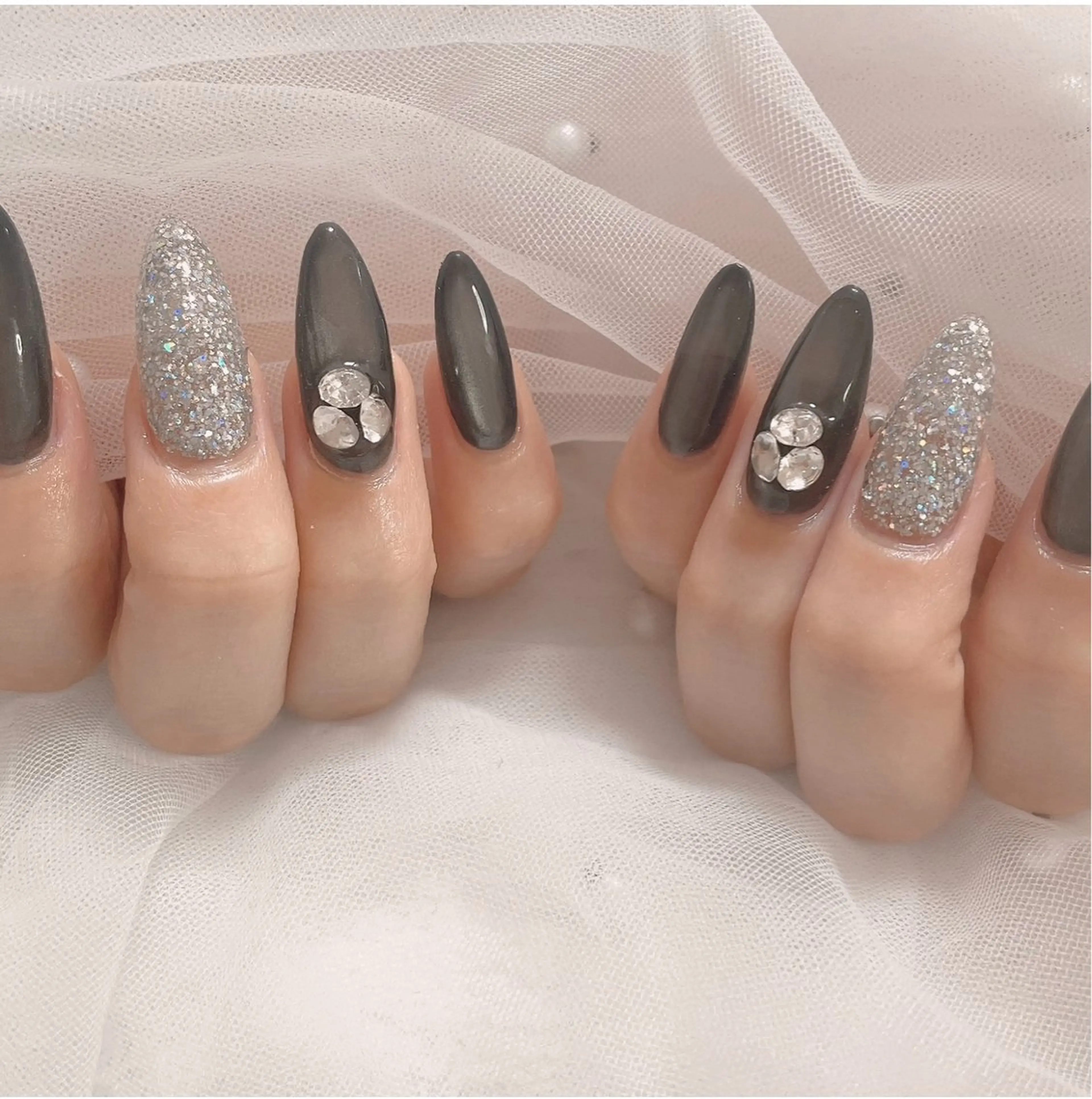 ネイル アートネイル ニュアンスネイル ワンカラーネイル 春ネイル ストーンネイル ネイルサロン なっちゃん(古千谷)のネイルデザイン