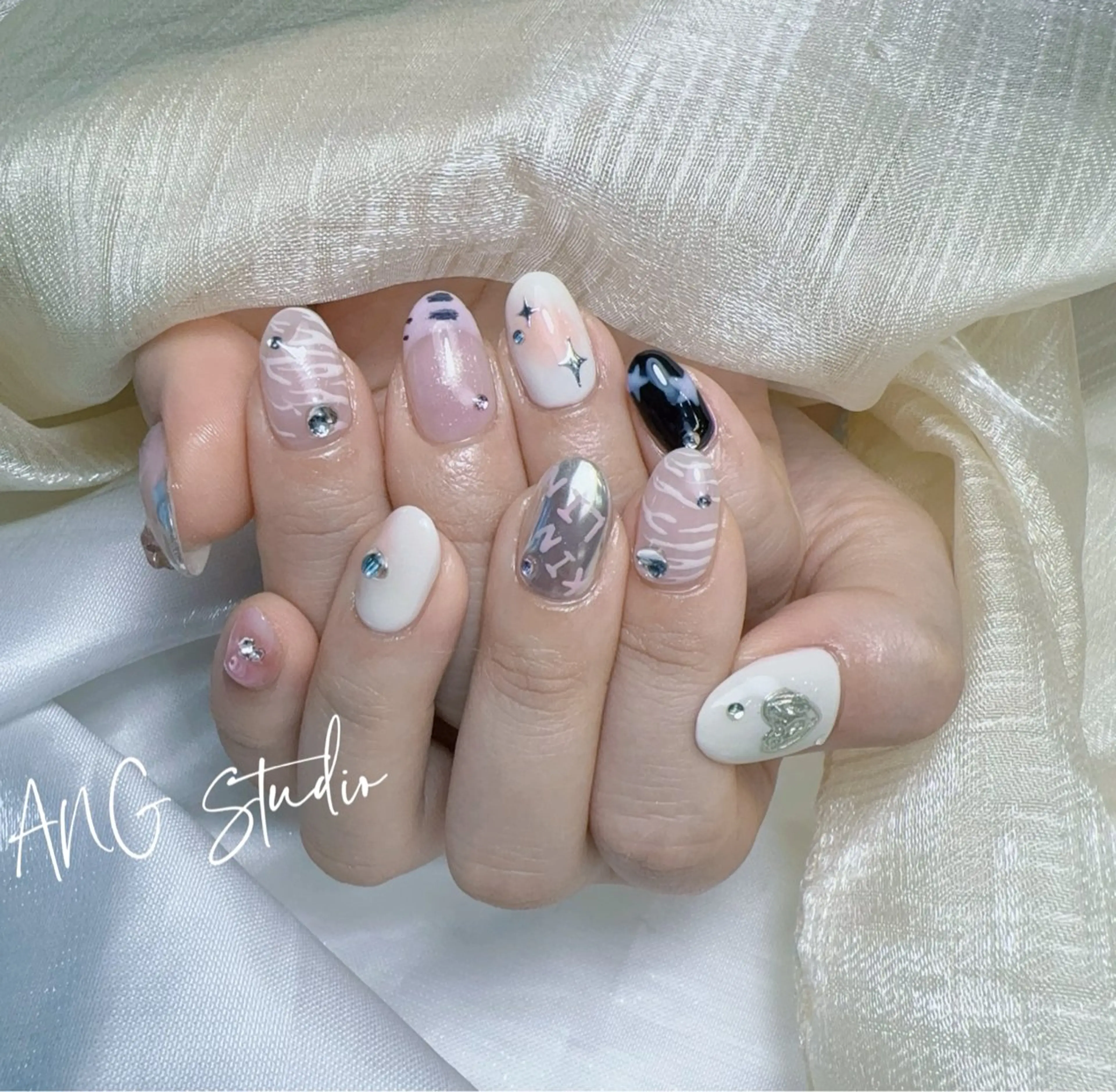 ネイル ハンドネイル ハンドケア ANG Studioのネイルデザイン