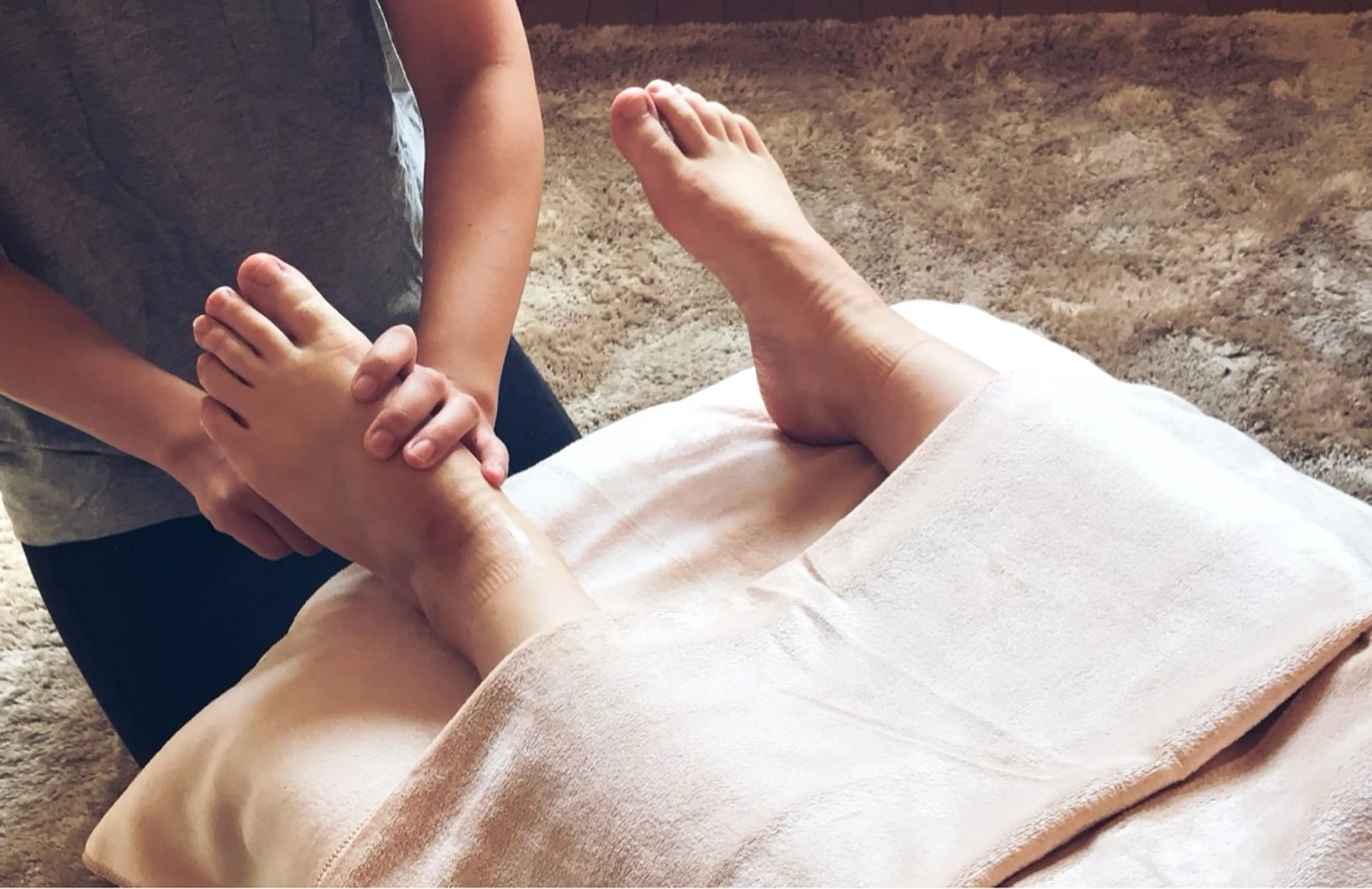 【日々のお疲れ・お仕事の合間に】リフレクソロジー45分（足浴5分付）¥4900→¥3920の写真