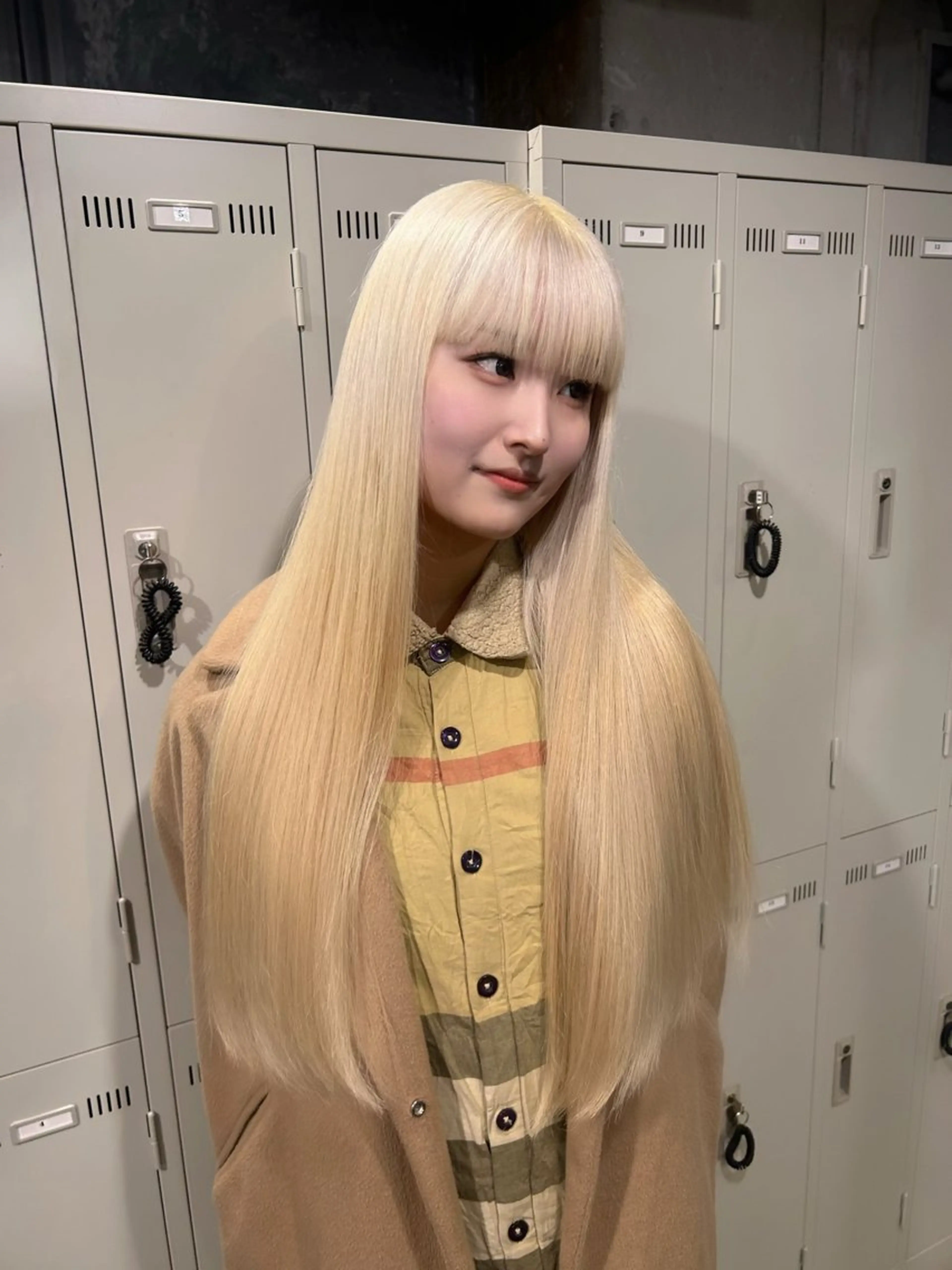 ショート カラー ベージュカラー ブリーチ ブロンド ブロンドベージュ ケアブリーチ ヘアカラー トリートメント ヘアセット 【縮毛矯正ブリーチ】 MANATO🌈のヘアスタイル