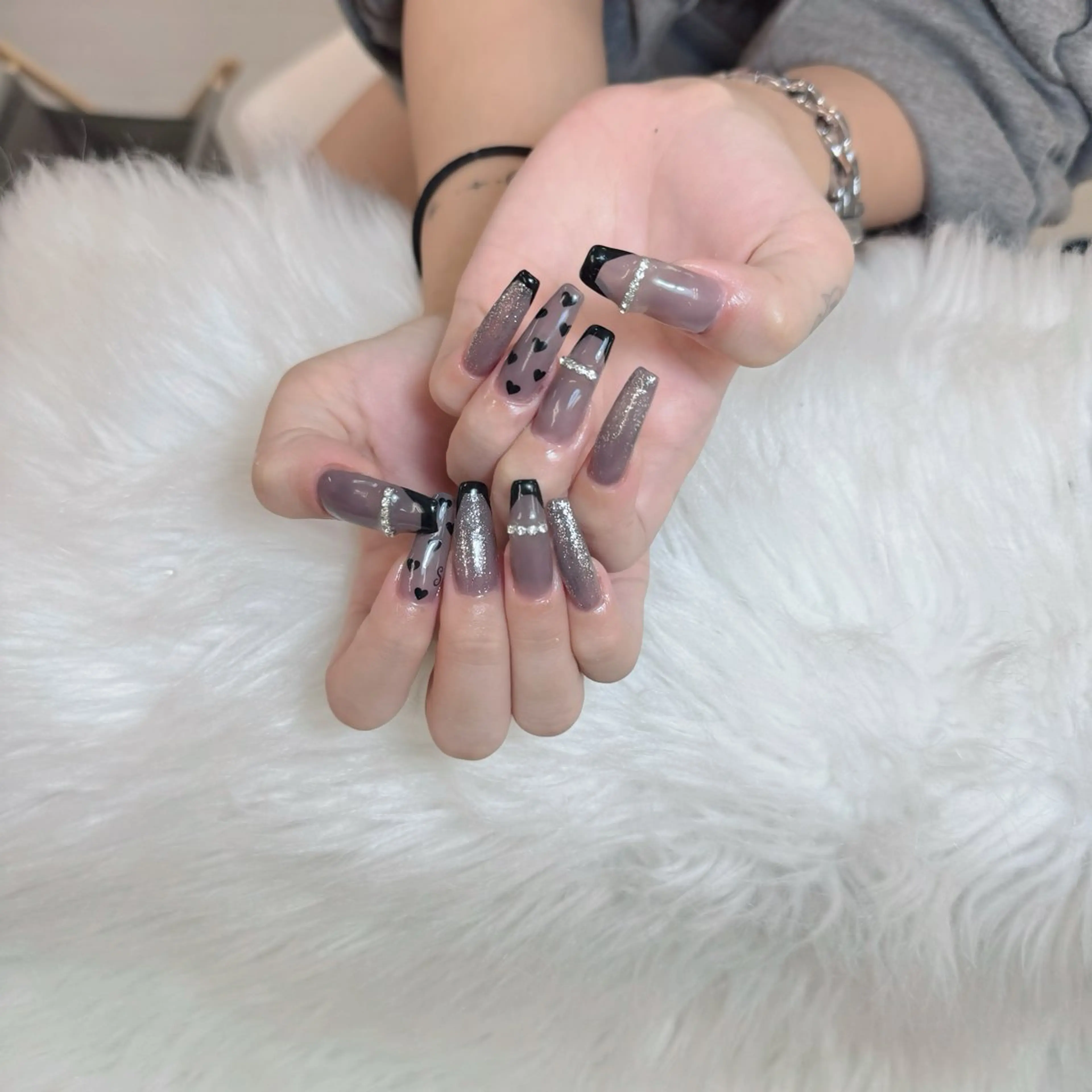 ネイル ジェルネイル 韓国ネイル マグネットネイル ネイルチップ 冬ネイル Lenie Nail Salonのネイルデザイン