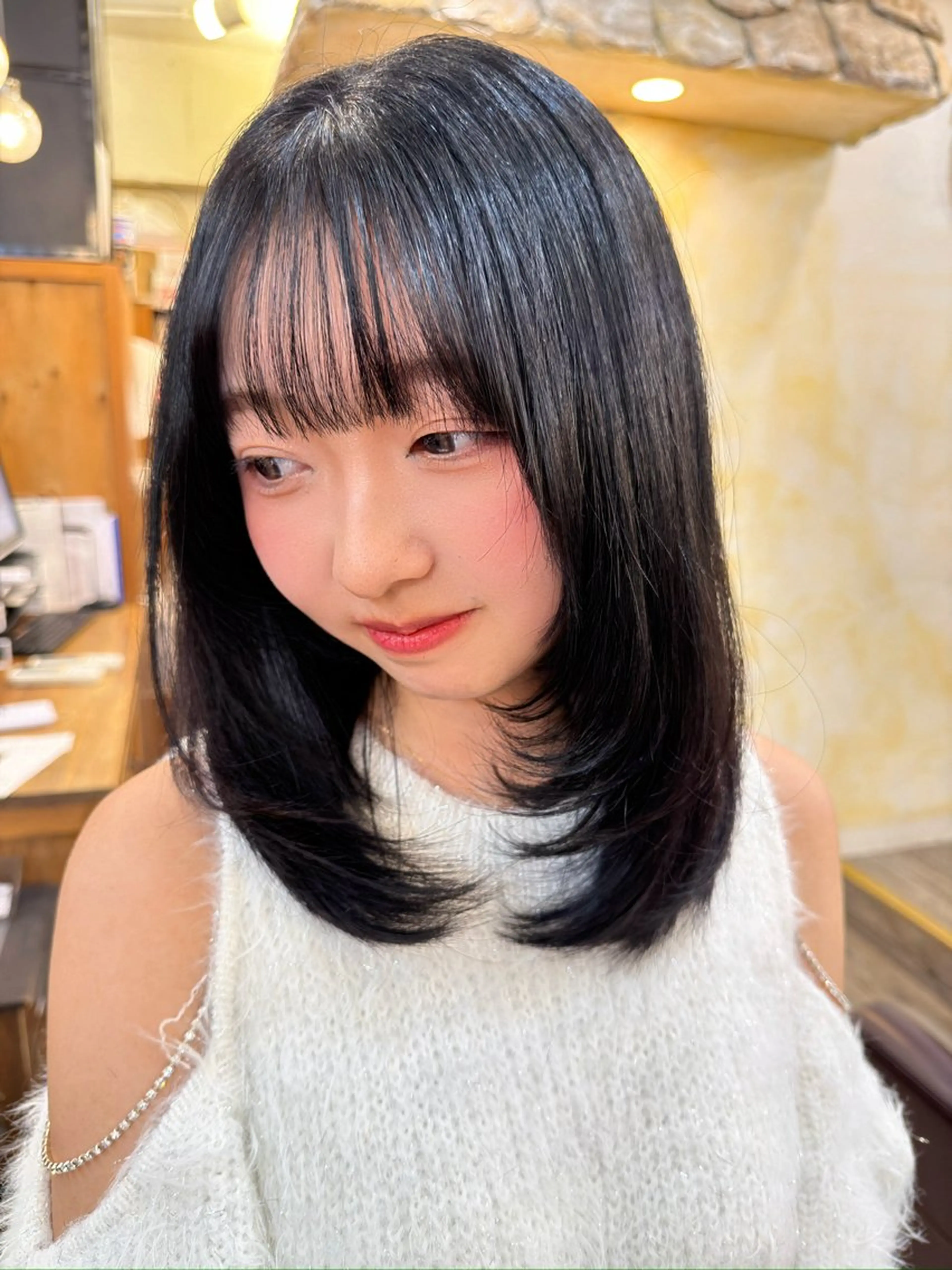 ミディアム レイヤーカット 大竹 哲也のヘアスタイル