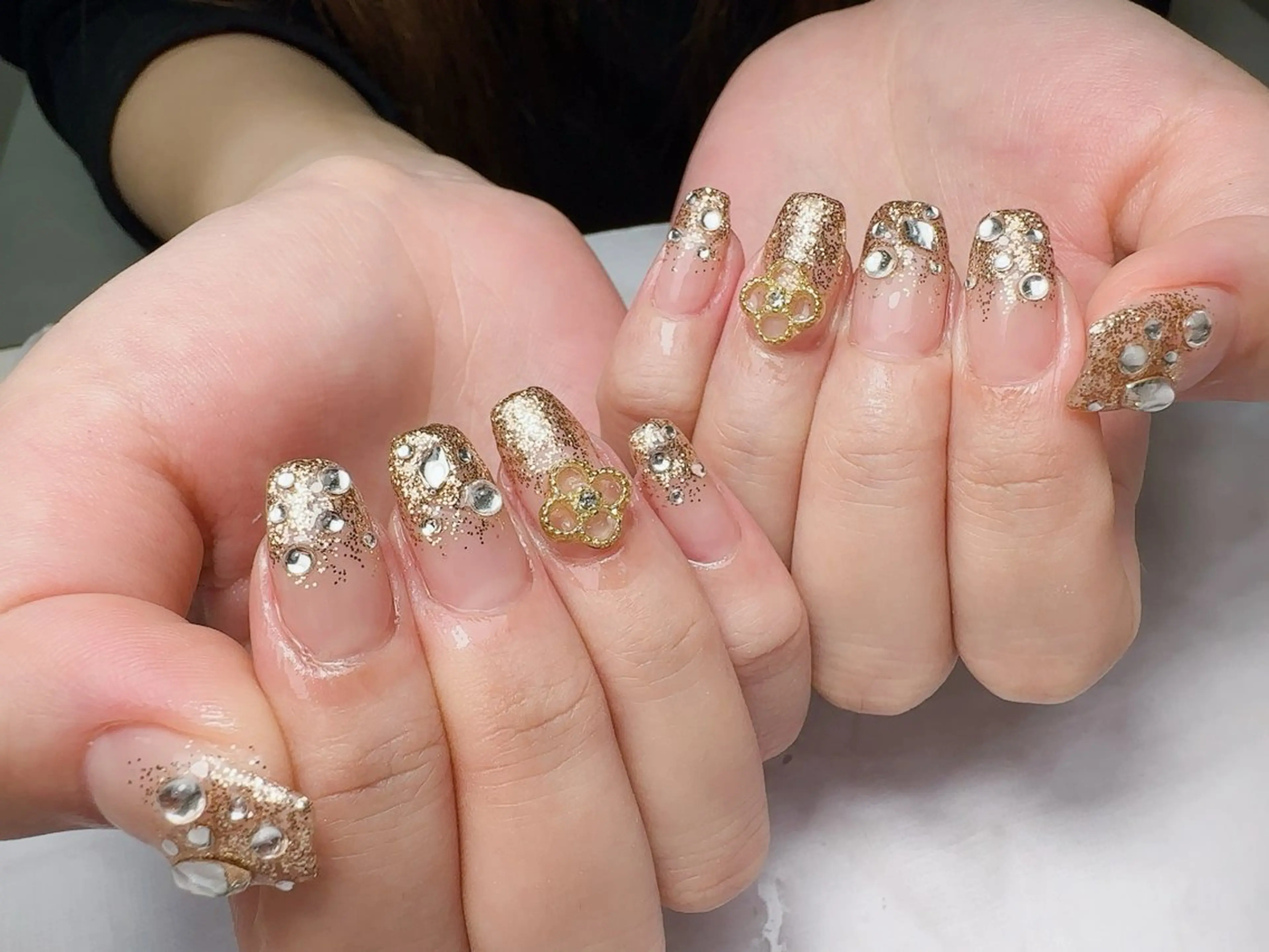 ネイル ラメ(グリッター) ラメグラデーション ハンドネイル nail happiness.のネイルデザイン