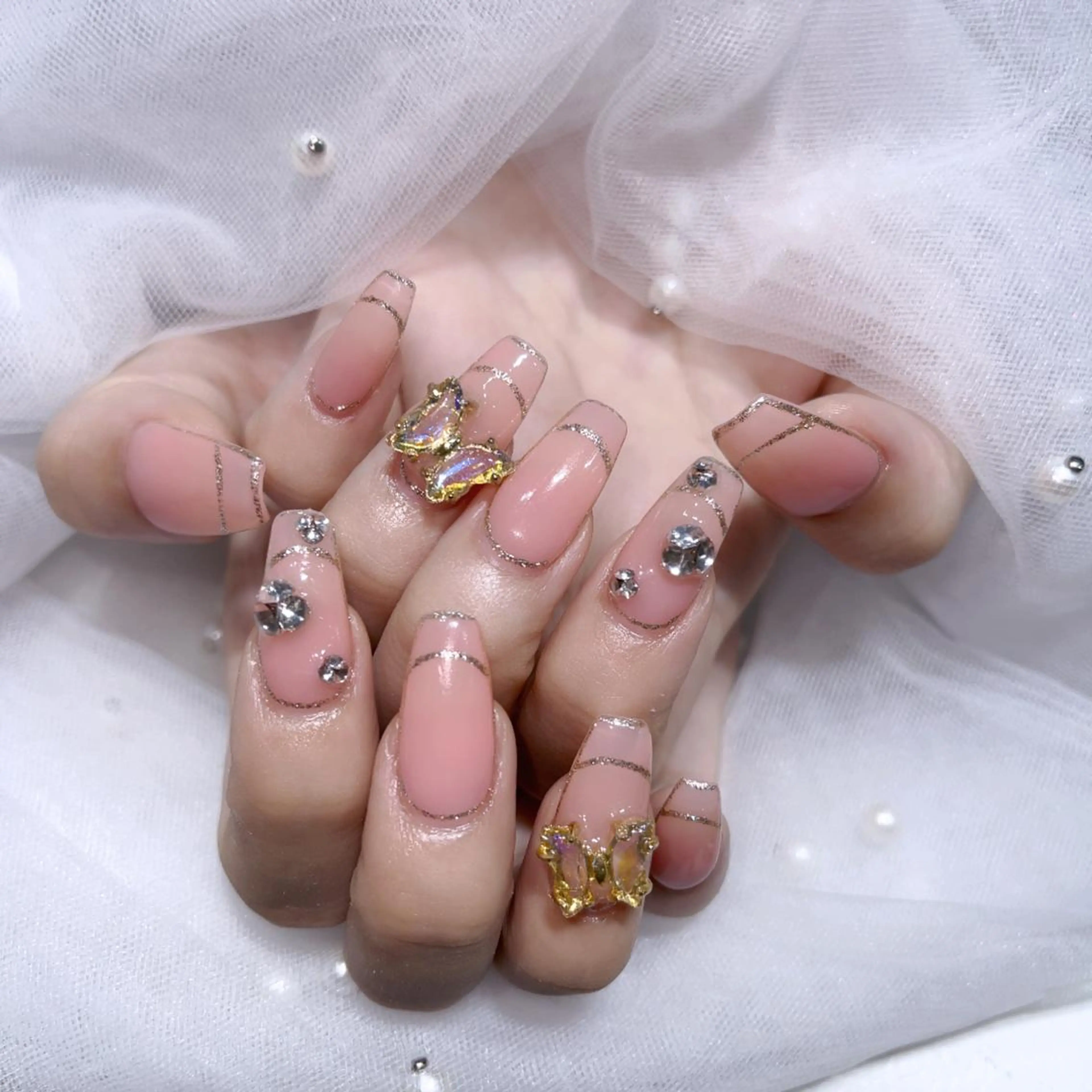 ネイル ハンドネイル Queens ciciのネイルデザイン