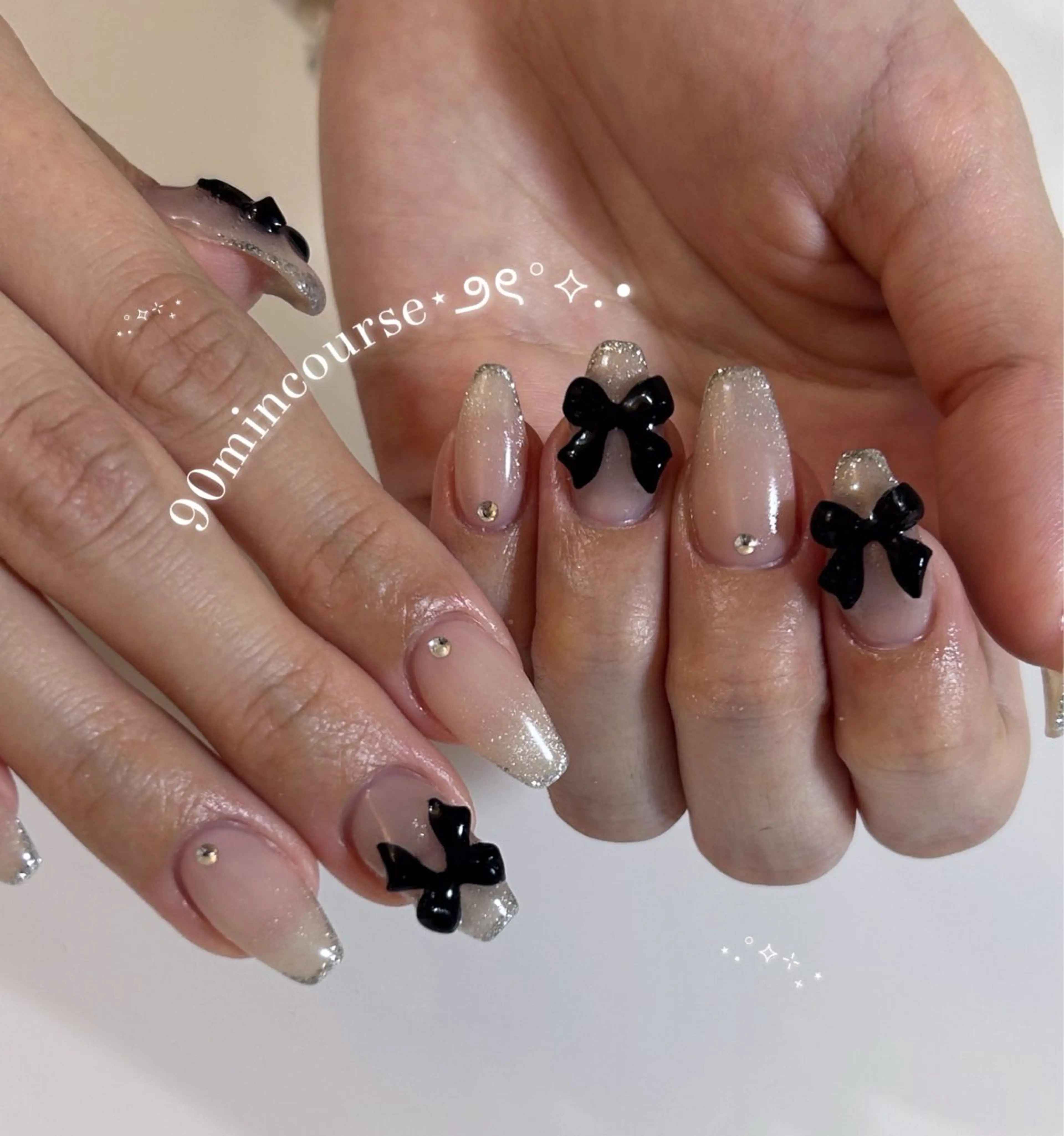 ネイル ハンドネイル ViViA momokaのネイルデザイン