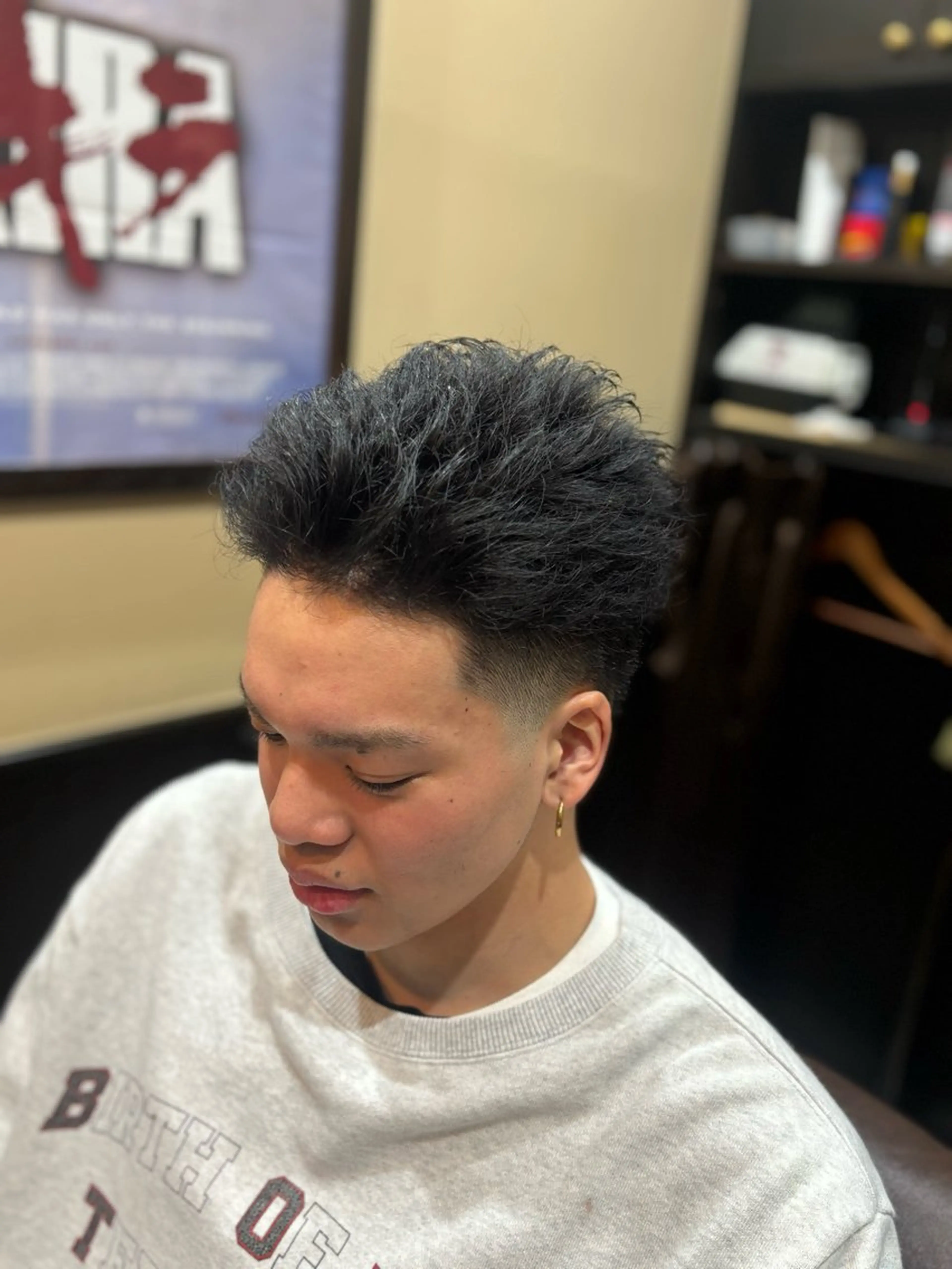 メンズ フェードカット スキンフェード 與那嶺 瑞利のヘアスタイル