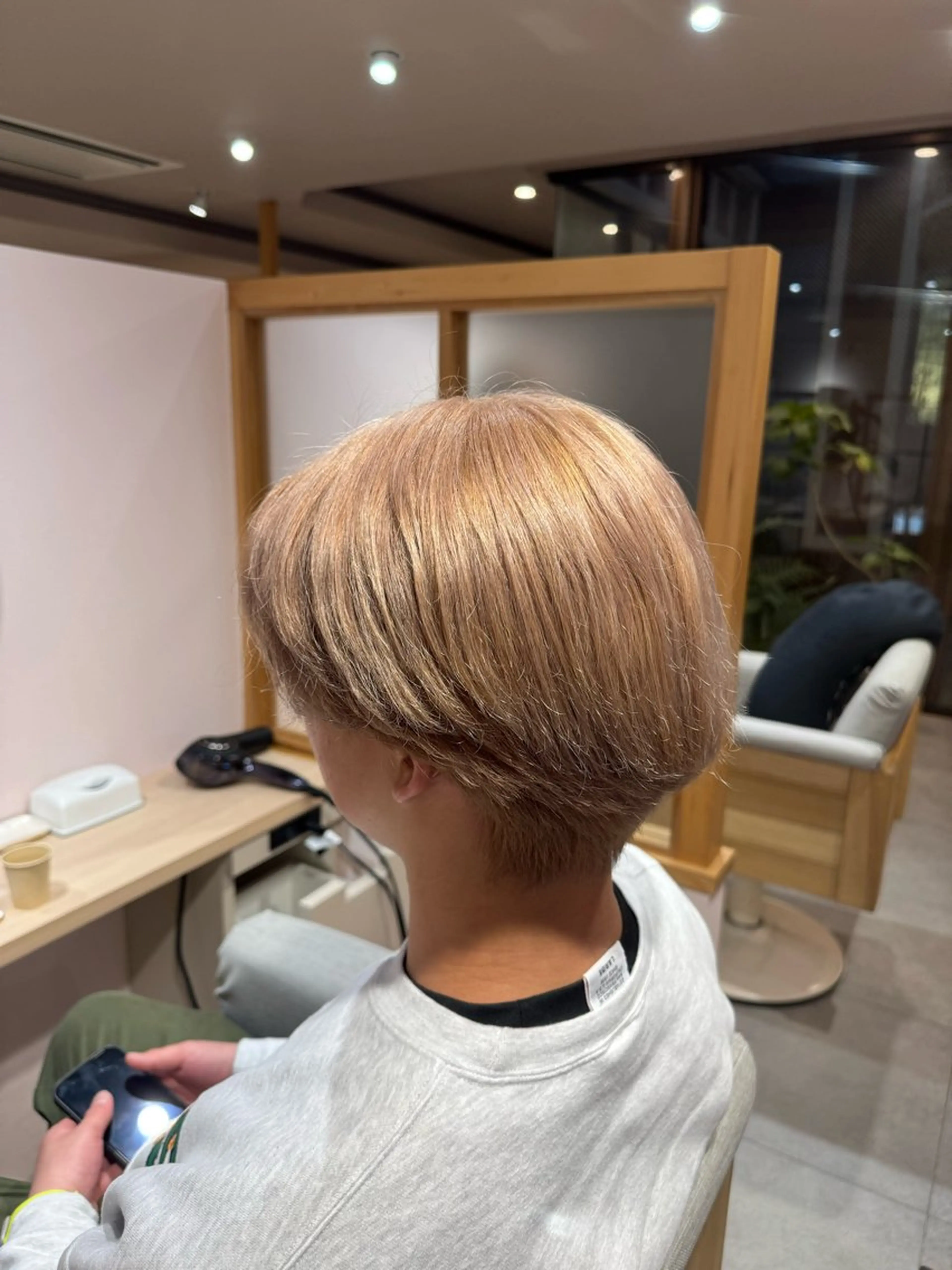 カラー ヘアカラー AYATO 'のヘアスタイル