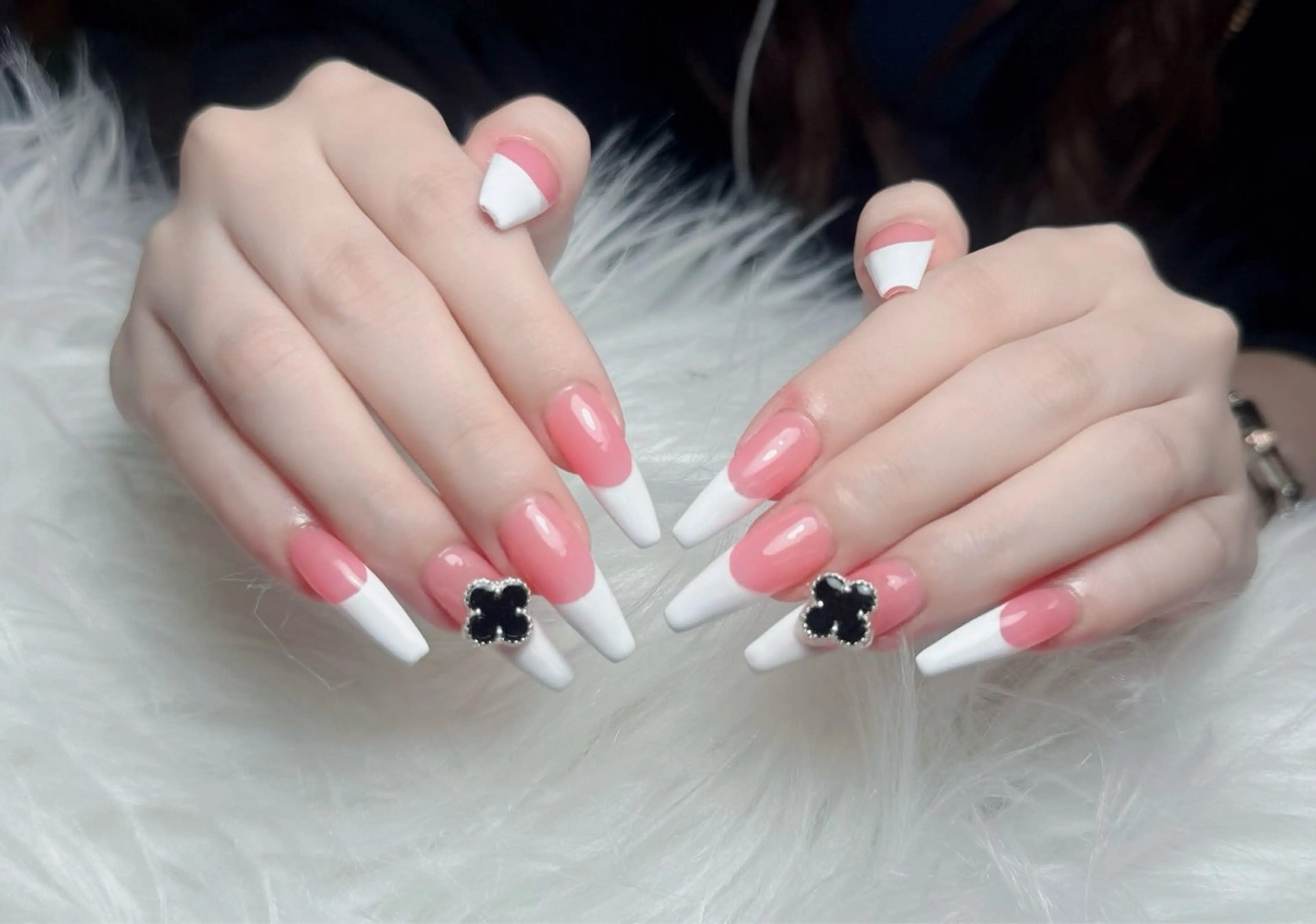 ネイル アートネイル フレンチネイル ジェルネイル 韓国ネイル マグネットネイル Lenie Nail Salonのネイルデザイン