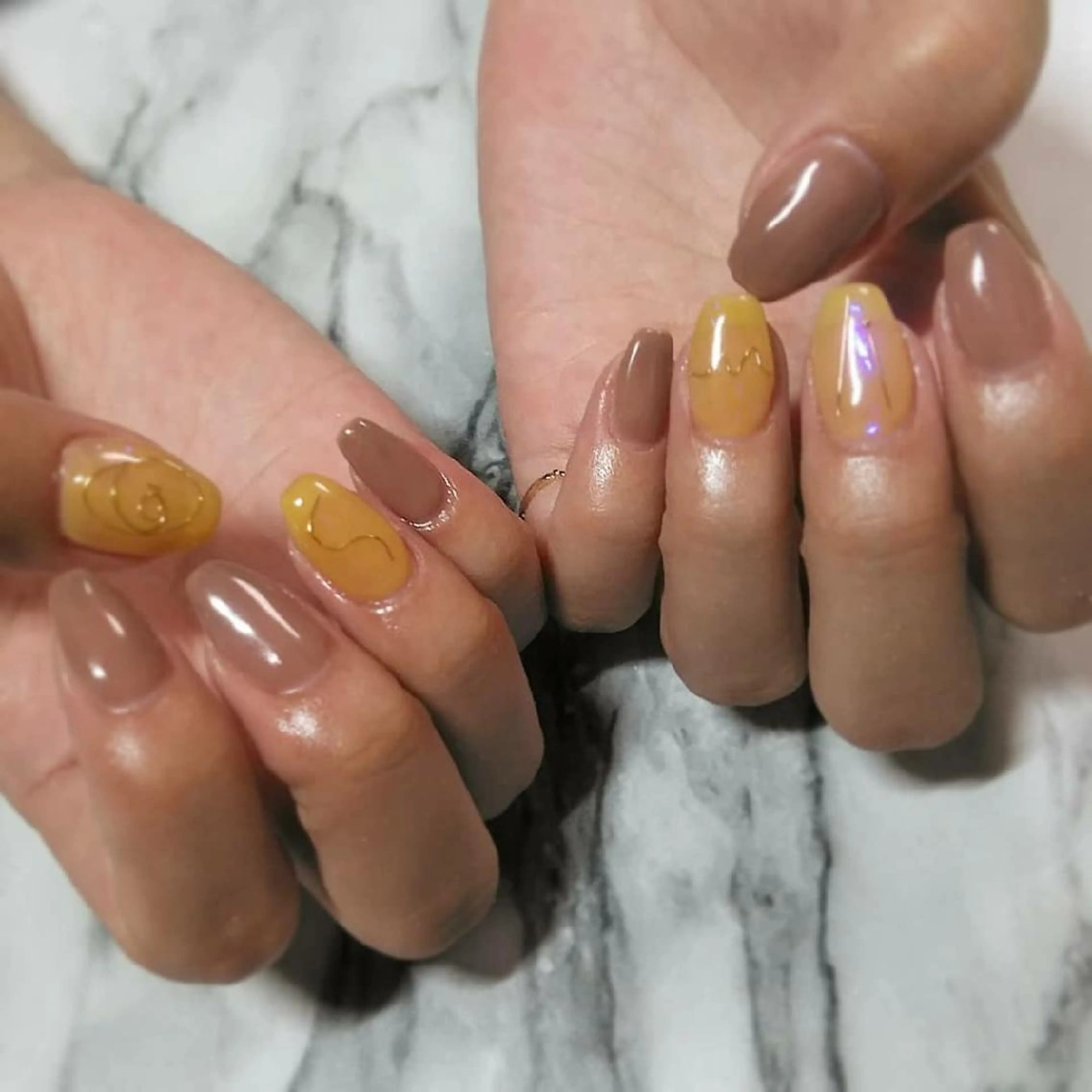 ネイル ブラウン ニュアンスネイル lylynail YUUKAのネイルデザイン