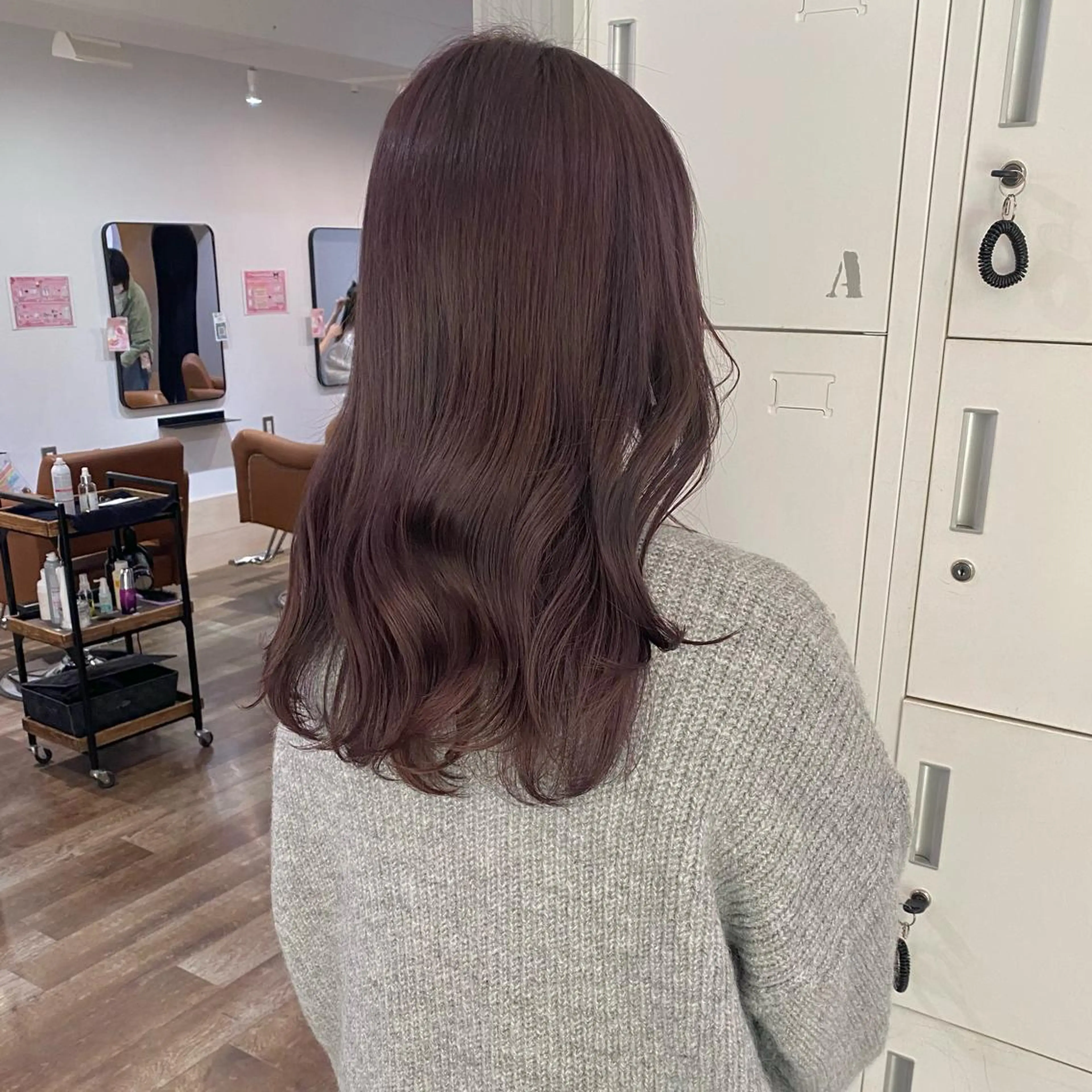 ロング カラー ヘアカラー トリートメント otoha✳︎ くすみ艶カラーのヘアスタイル