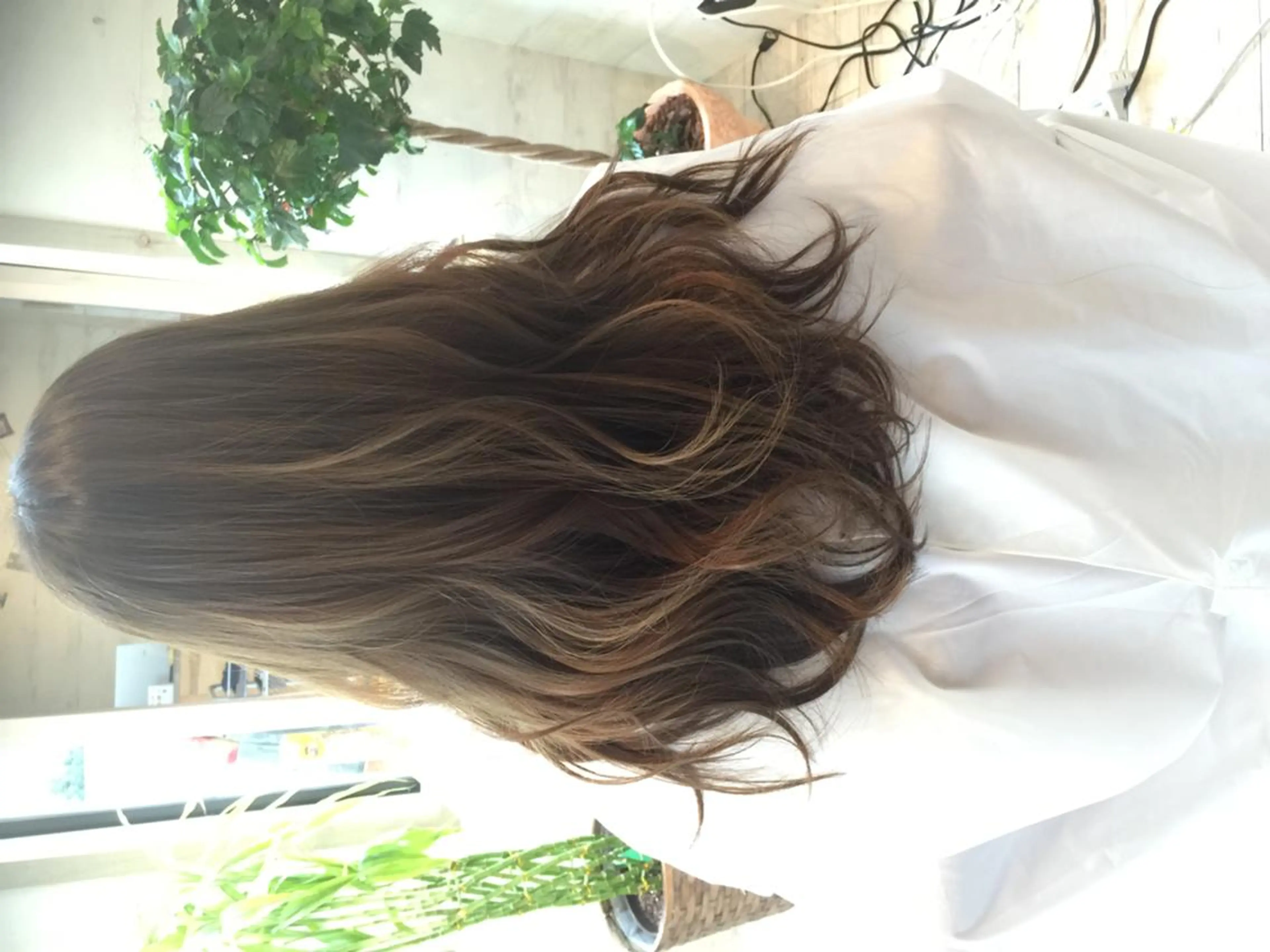 ロング パーマ レイヤーカット カット パーマ トリートメント Stellar 髪質改善ステラのヘアスタイル