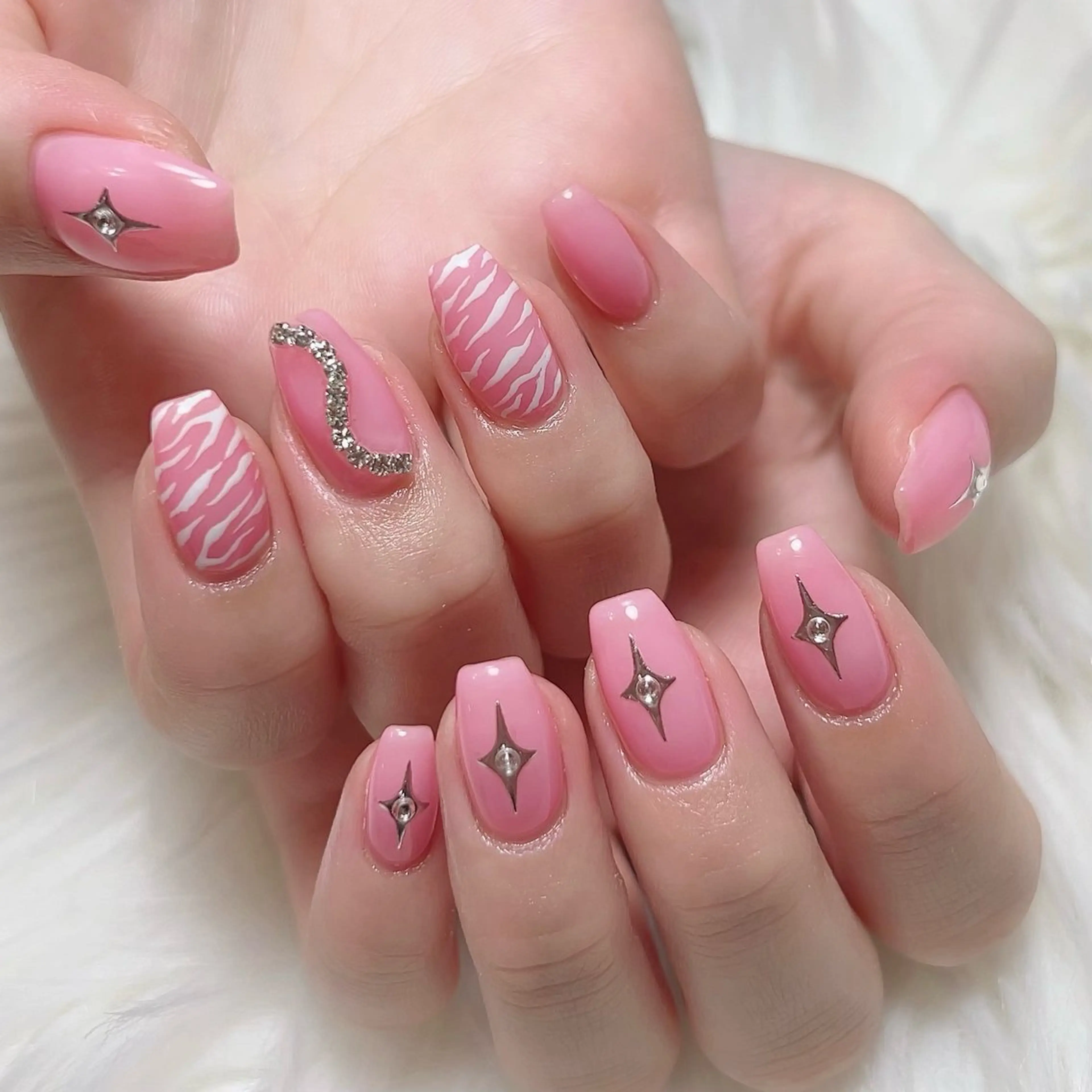ネイル Nail salon EM（エム）諸星のネイルデザイン