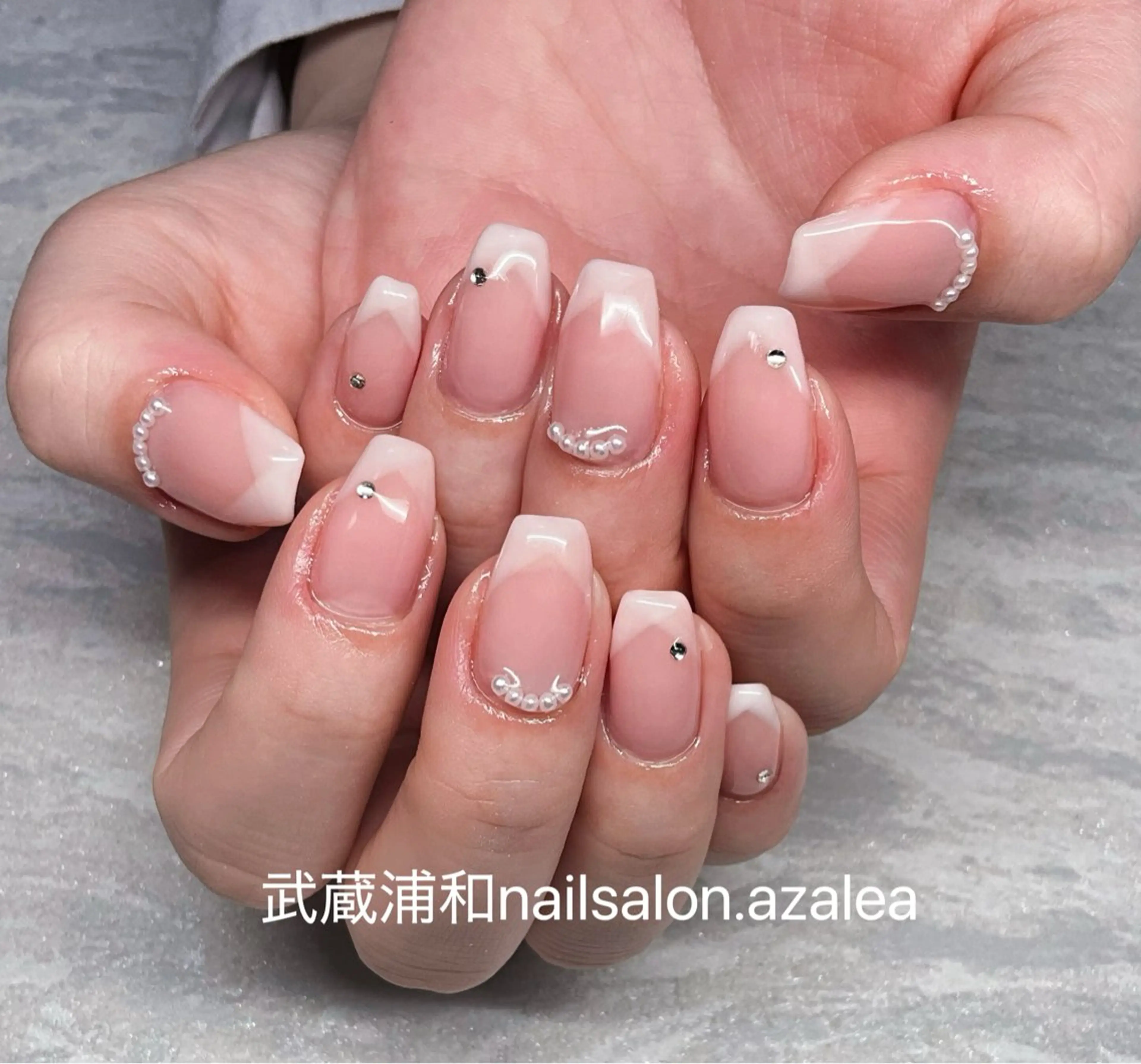 ネイル ハンドネイル R inのネイルデザイン