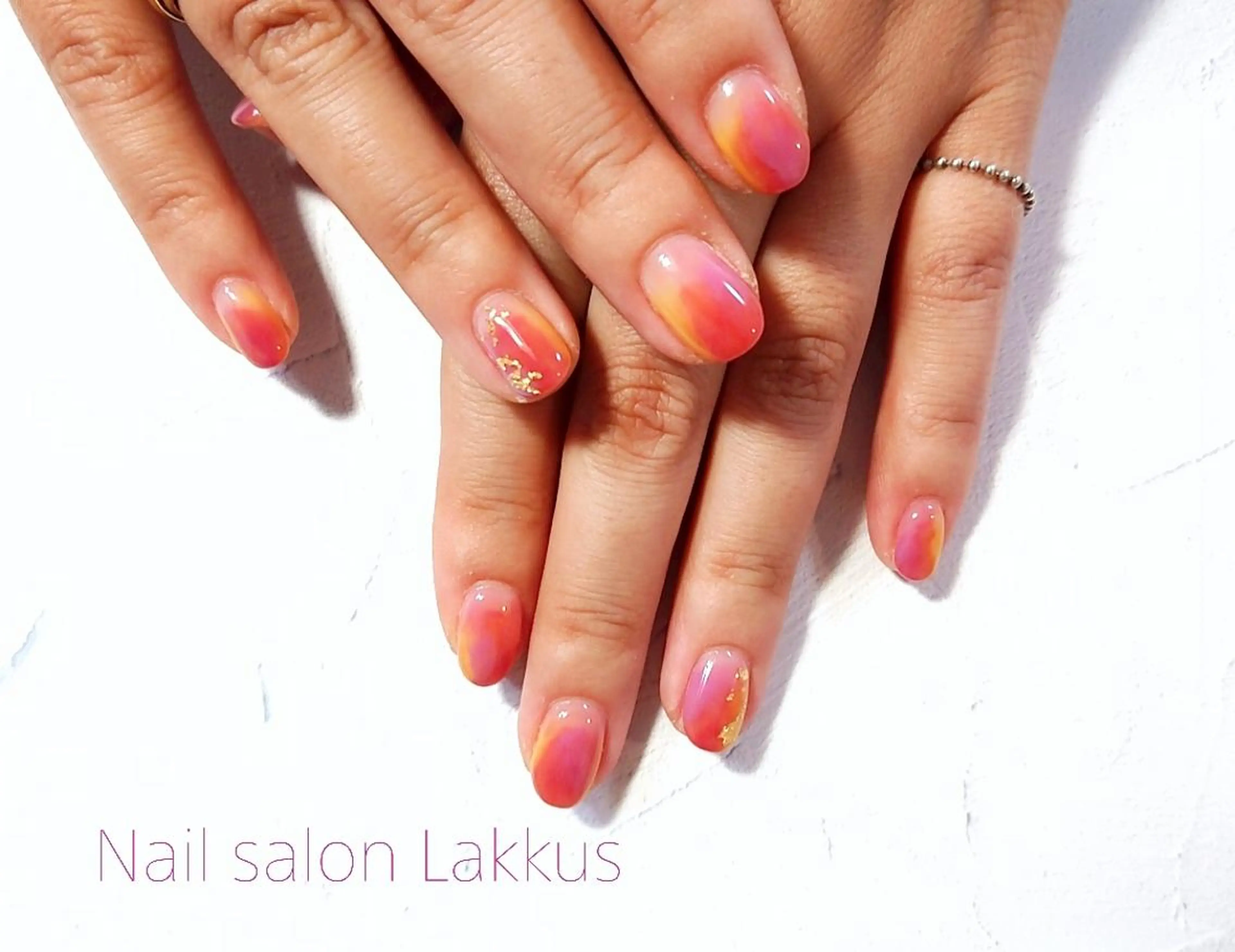 ネイル ハンドネイル Lakkus T－Mのネイルデザイン