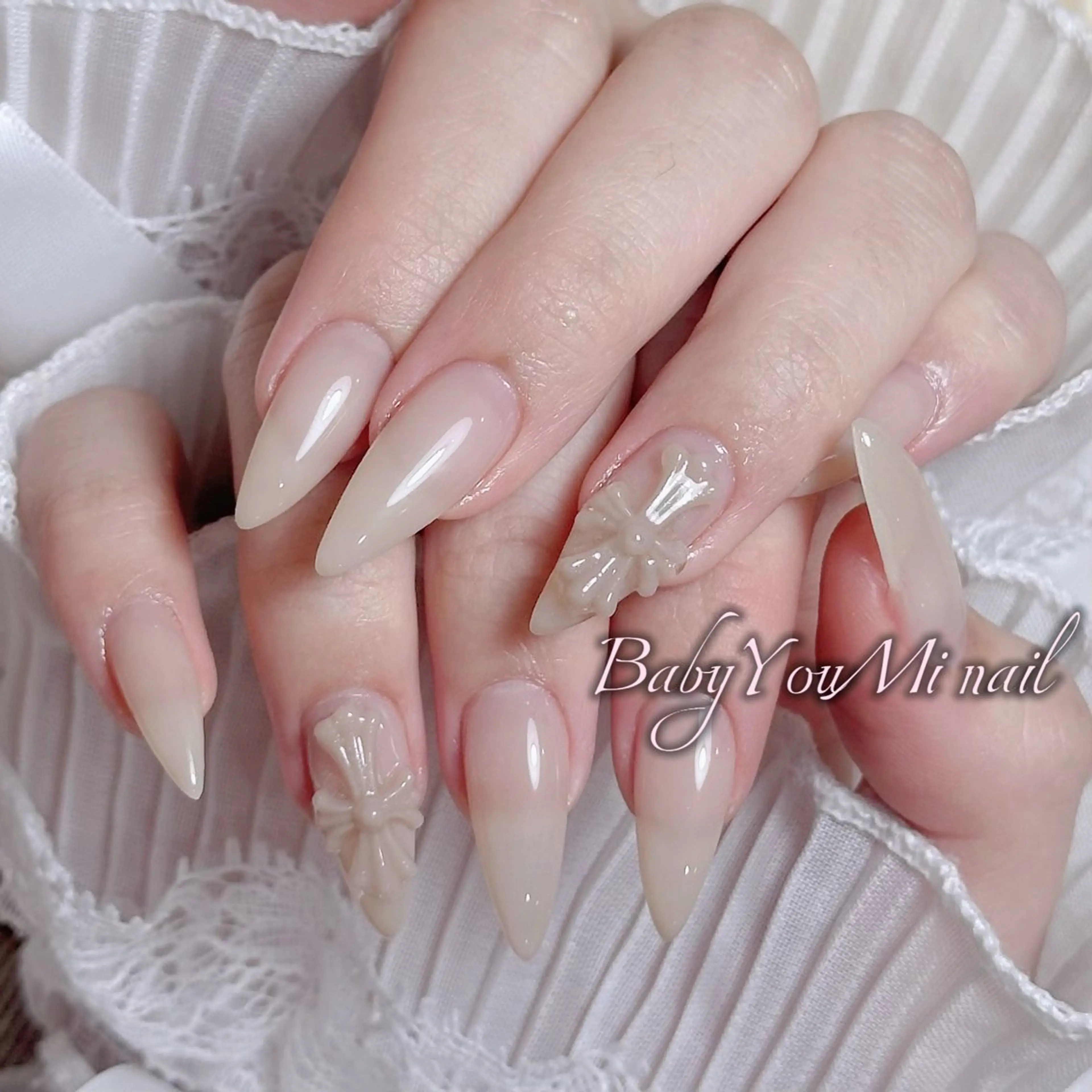 ネイル オーロラネイル チークネイル 成人式 フットネイル フレンチネイル ハンドネイル BabyYouMi nailのネイルデザイン