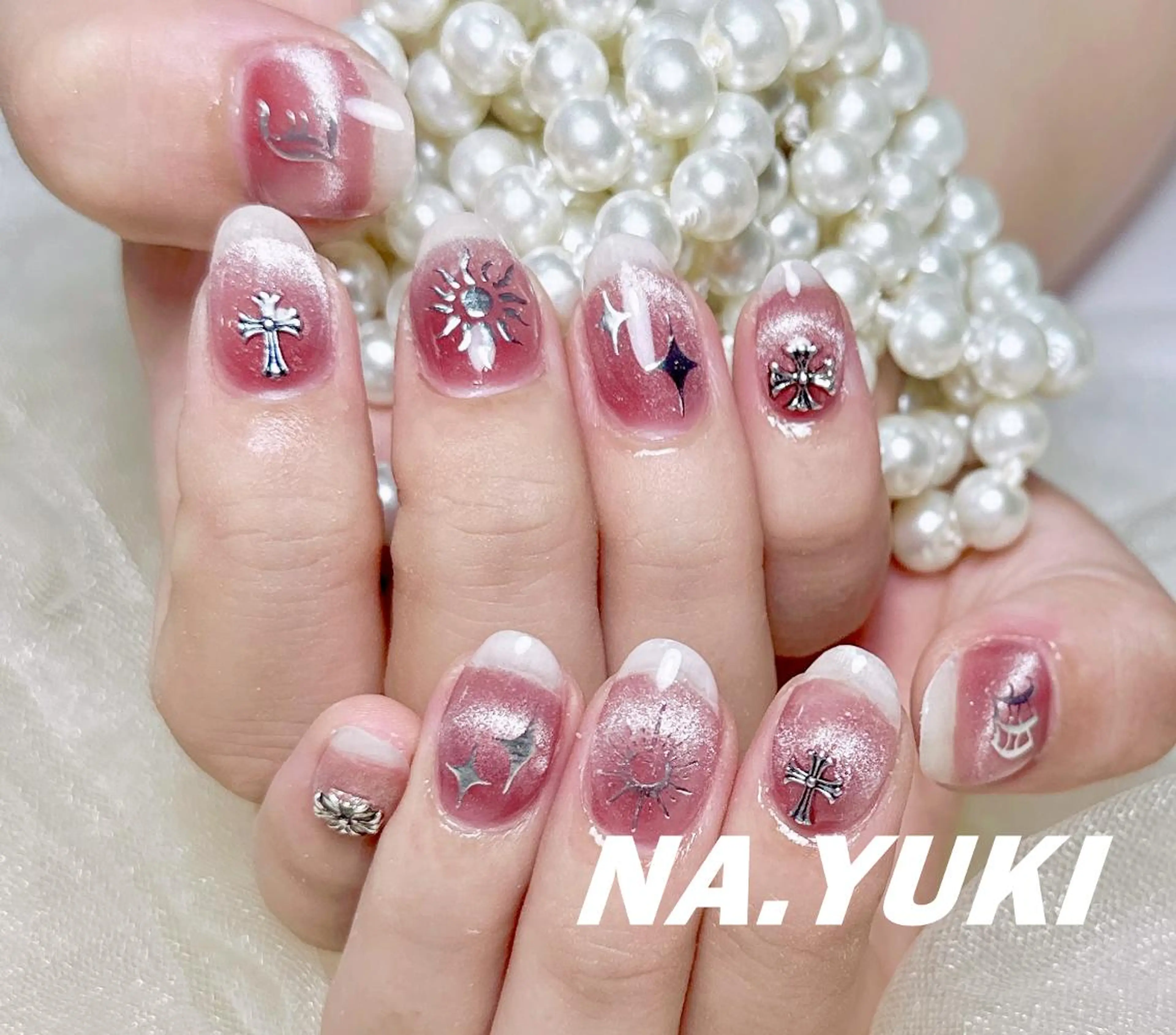 ネイル ハンドネイル ハンドケア 🌷 Mooning 🌷のネイルデザイン