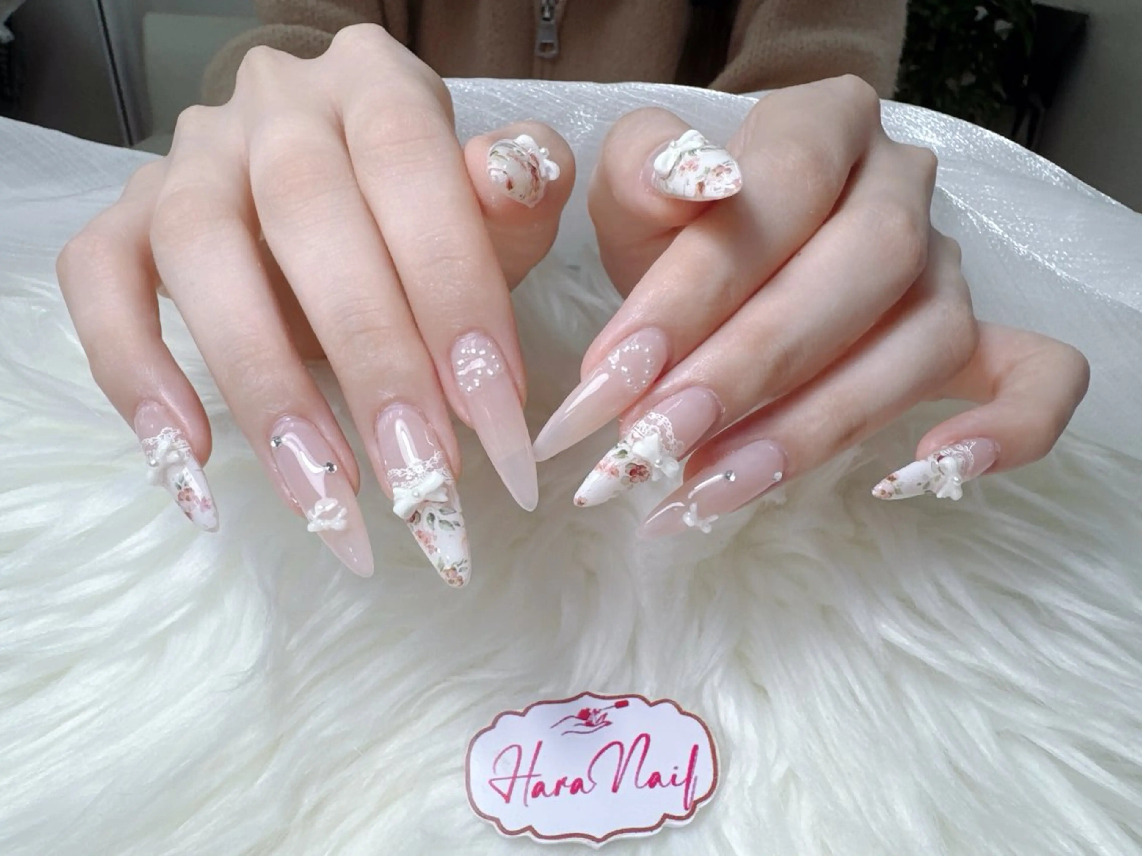 ネイル フレンチネイル グラデーション 韓国ネイル マグネットネイル ミラーネイル ハンドネイル ハンドケア Hara Nail 【持ち込みOK】のネイルデザイン