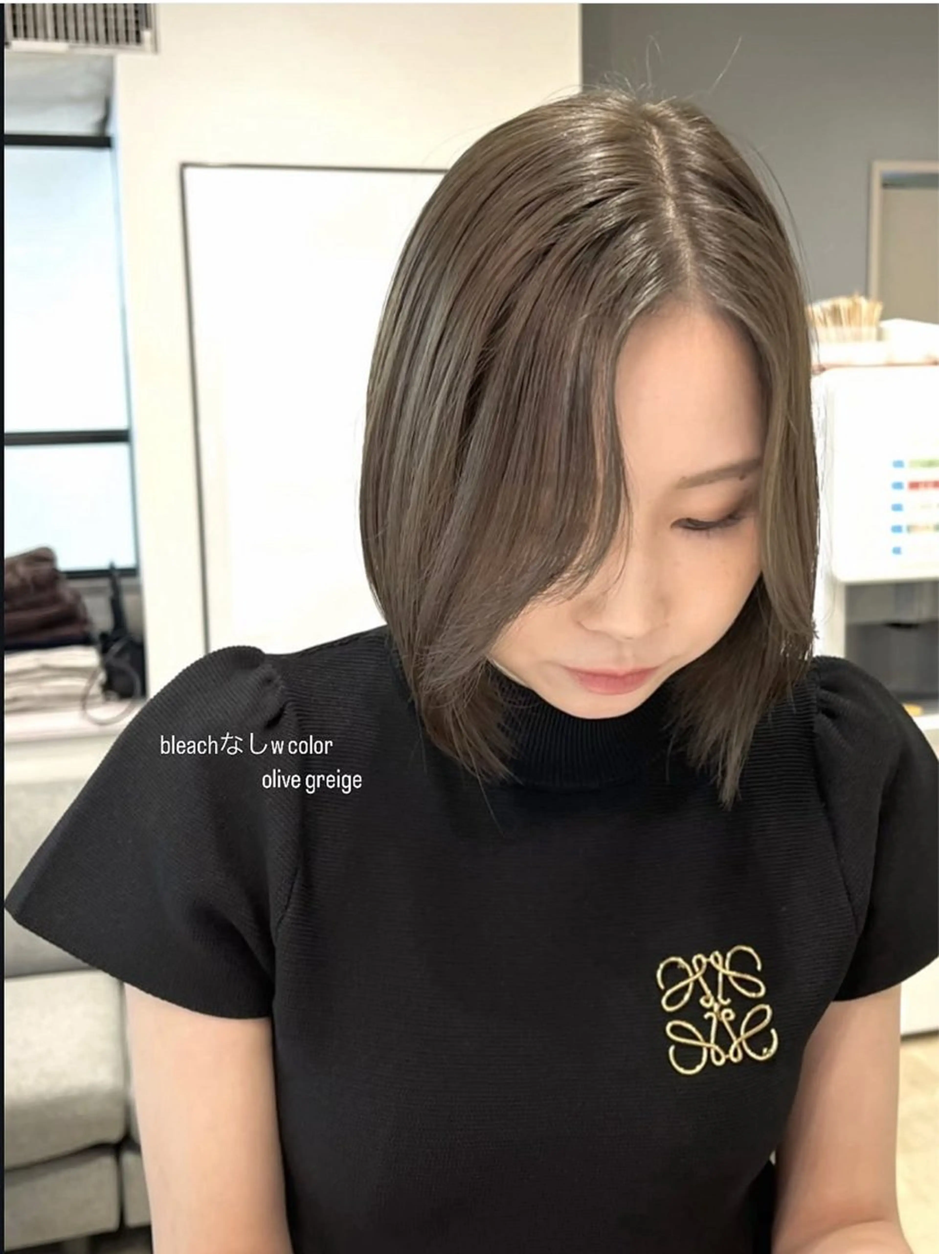 ショート カラー ブリーチ ダブルカラー グレージュ ブリーチなしカラー オリーブグレージュ EMANON梅田店所属・前川 朋香のヘアスタイル