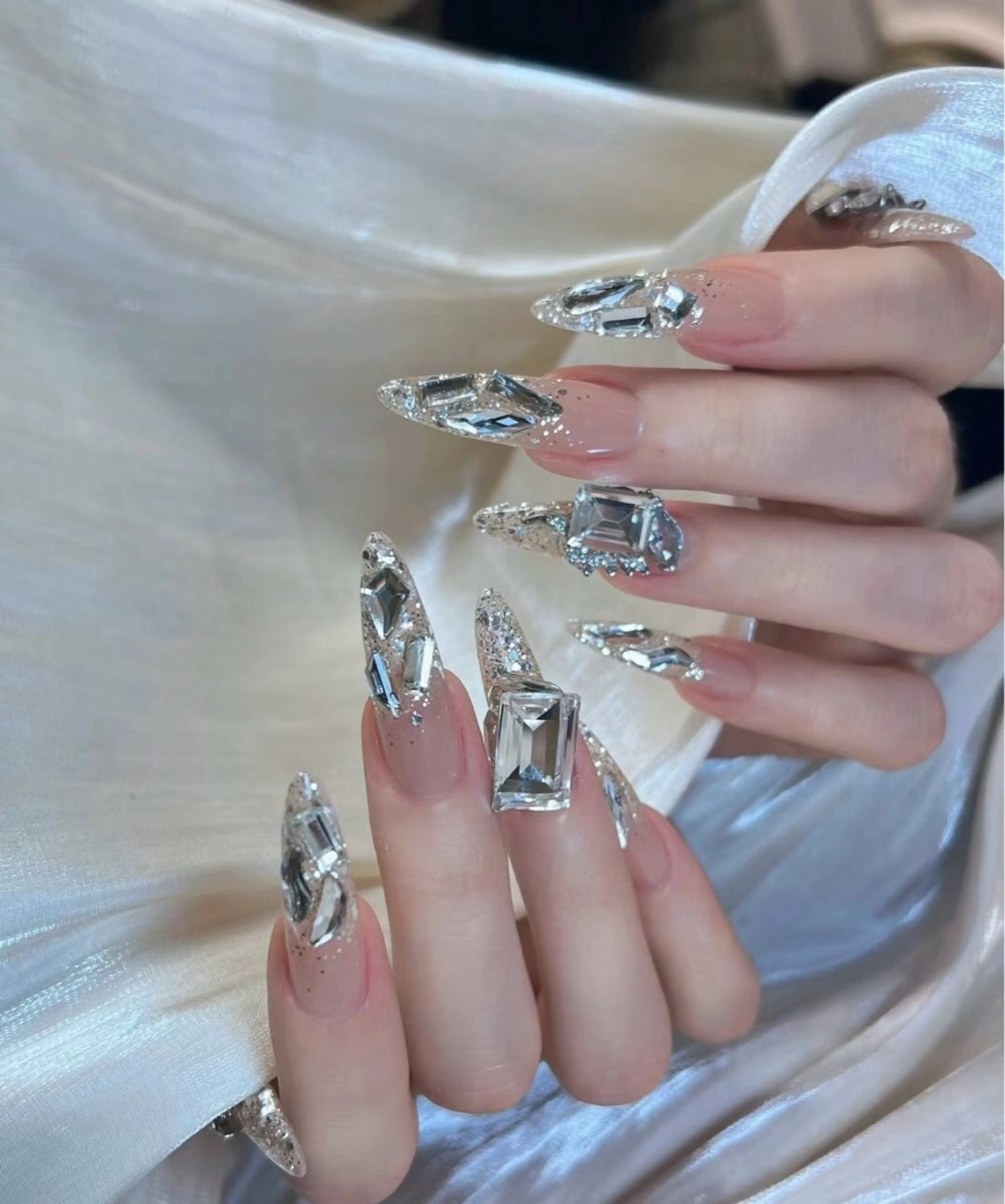 ネイル The one唐木 ユミのネイルデザイン