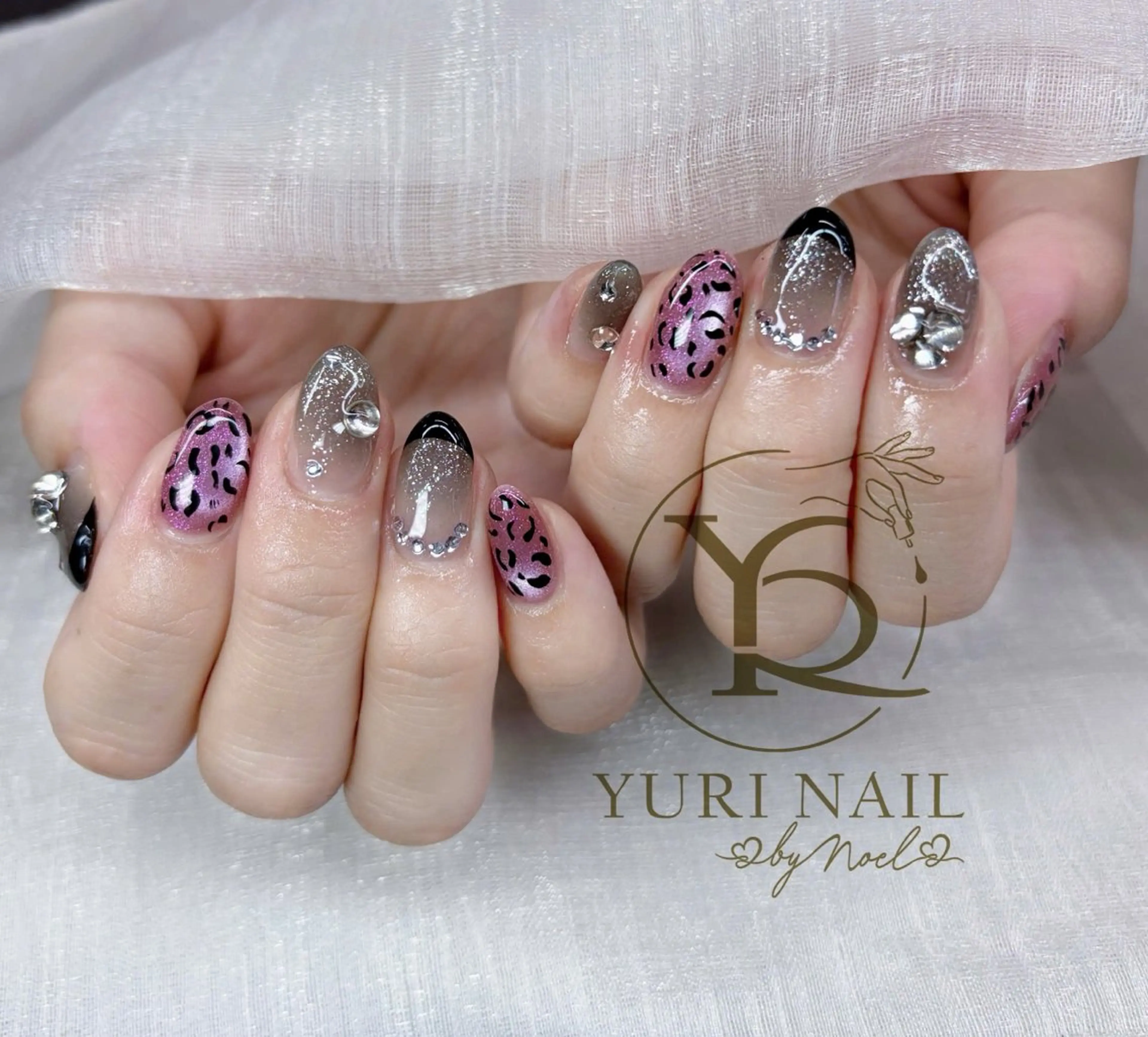 ネイル チークネイル フットネイル フレンチネイル グラデーション キラキラネイル ハンドネイル フットネイル ハンドケア YURI Nail Funabashiのネイルデザイン