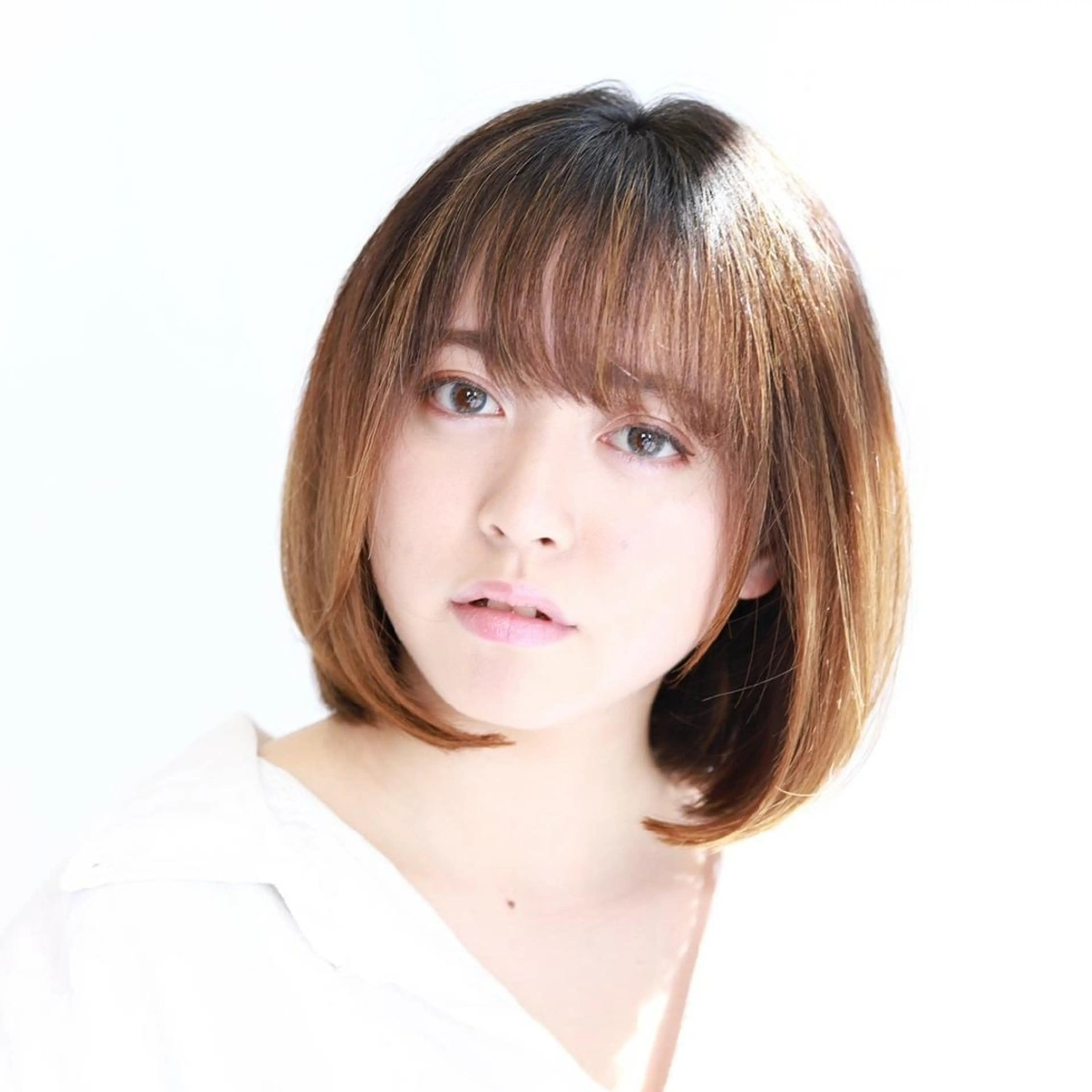 ミディアム カラー ヘアアレンジ カット ヘアカラー トリートメント ヘッドスパ 美艶カラー 髪質改善 似合わせカット 銀座のヘアスタイル