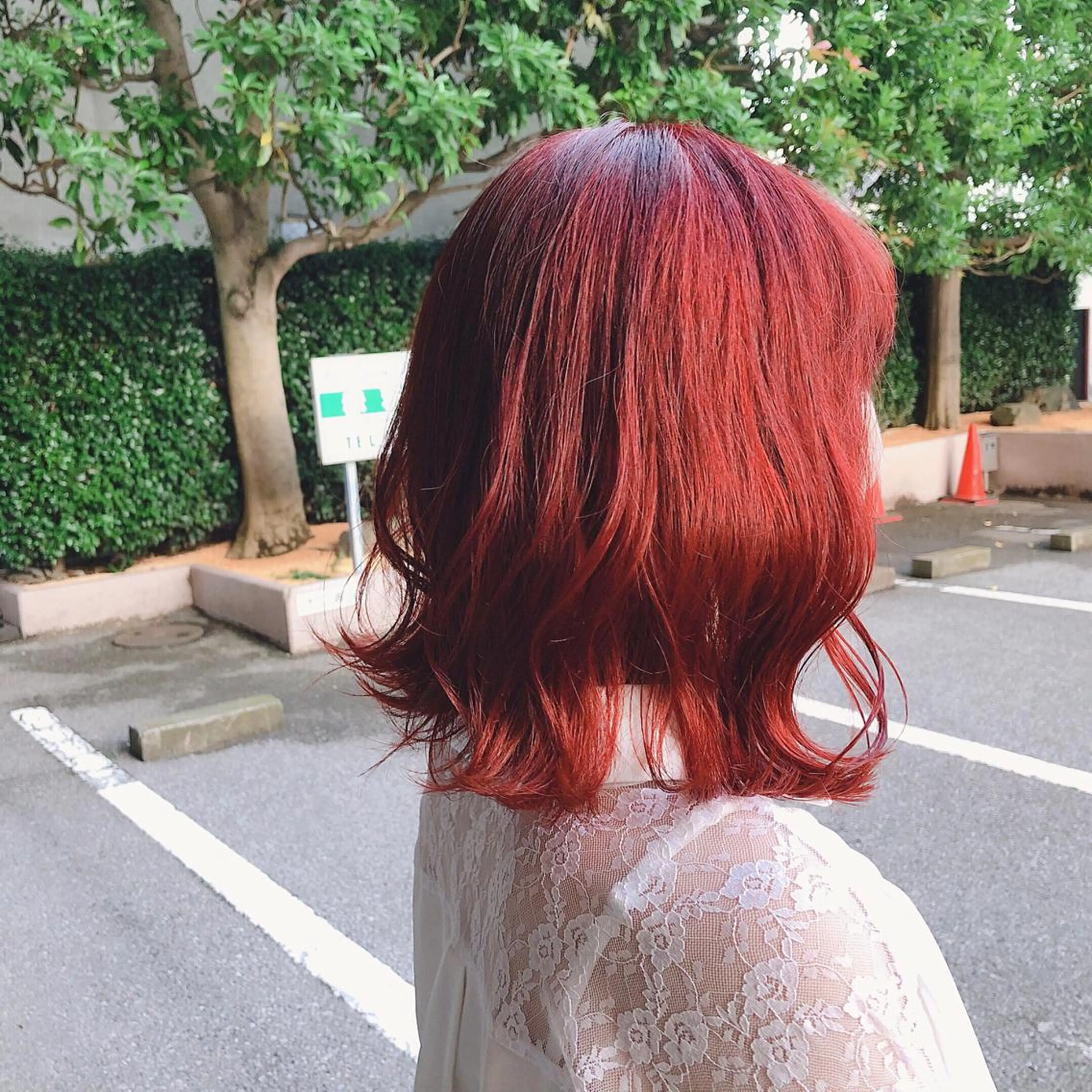 ショート カラー ブリーチ レッドカラー 小森 拓哉のヘアスタイル