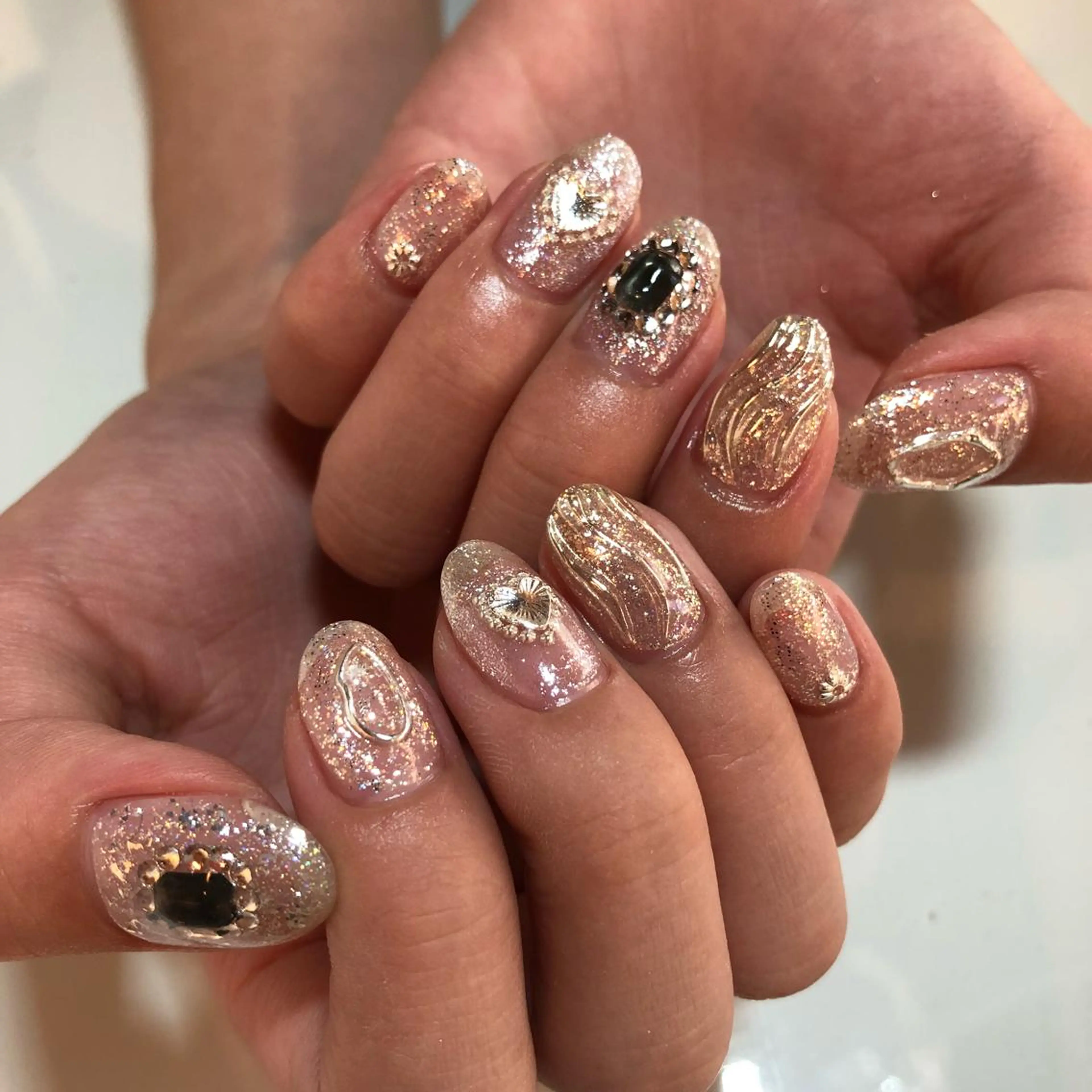 ネイル ニュアンスネイル g-up nail所属・米田 律子のネイルデザイン