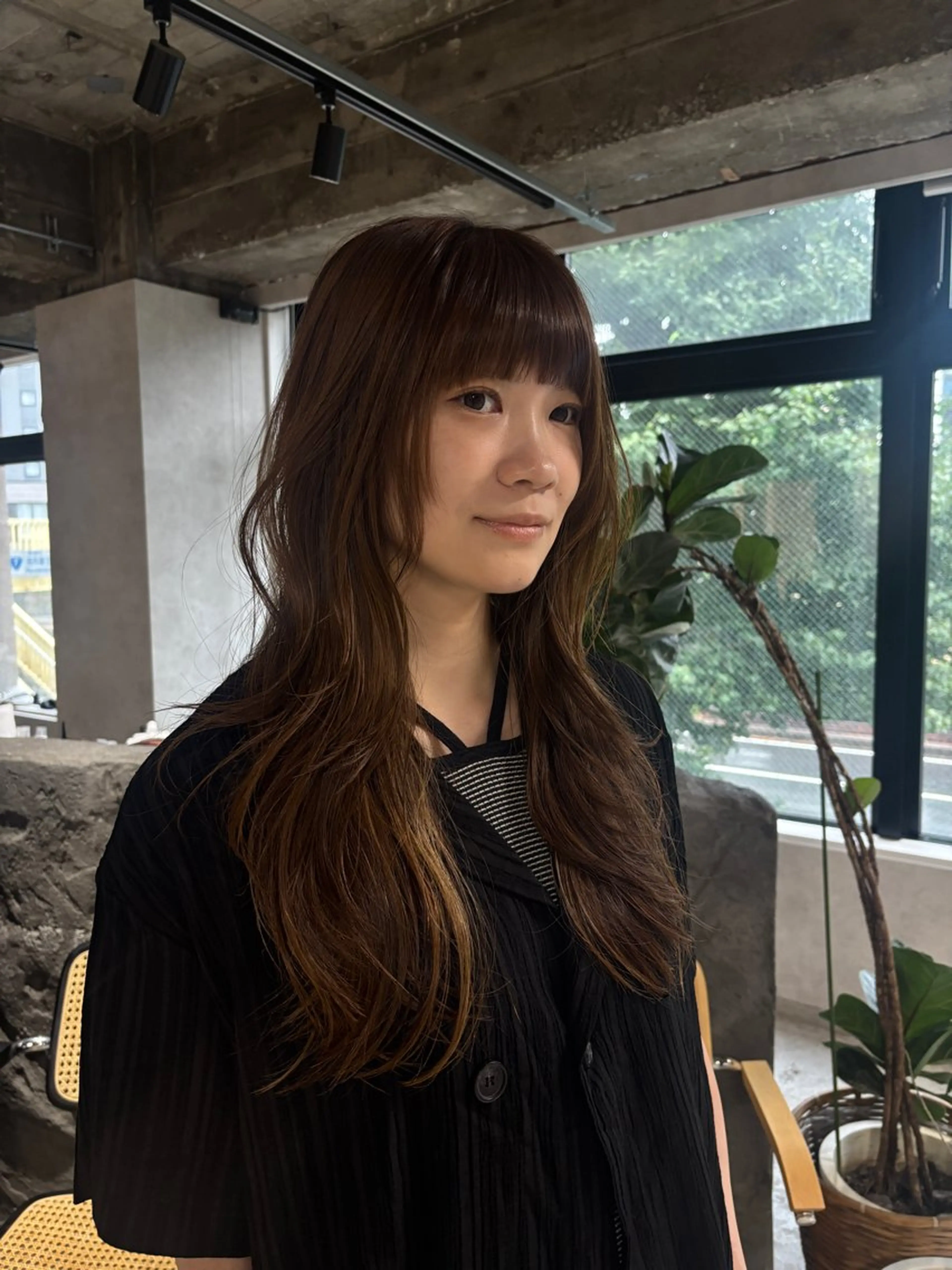 ロング ロングレイヤー レイヤーカット ロング 長崎 紗南のヘアスタイル