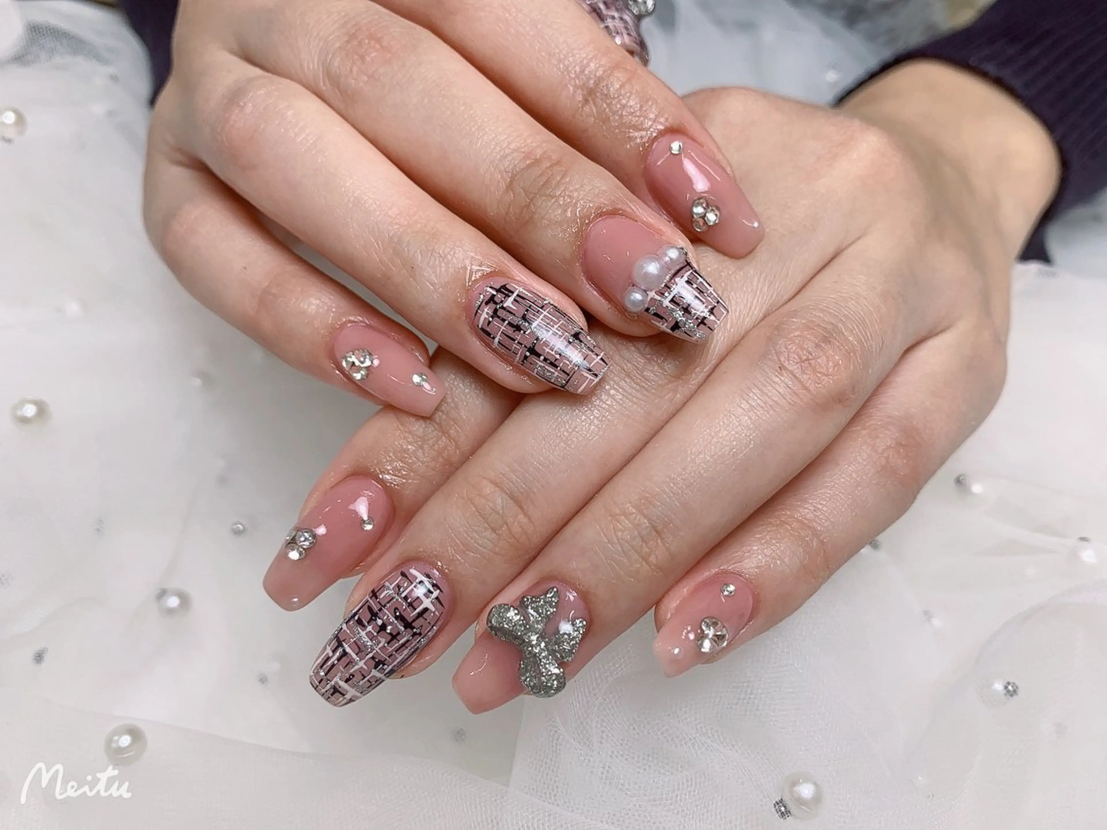 ネイル Miouミオン ネイルサロンのネイルデザイン