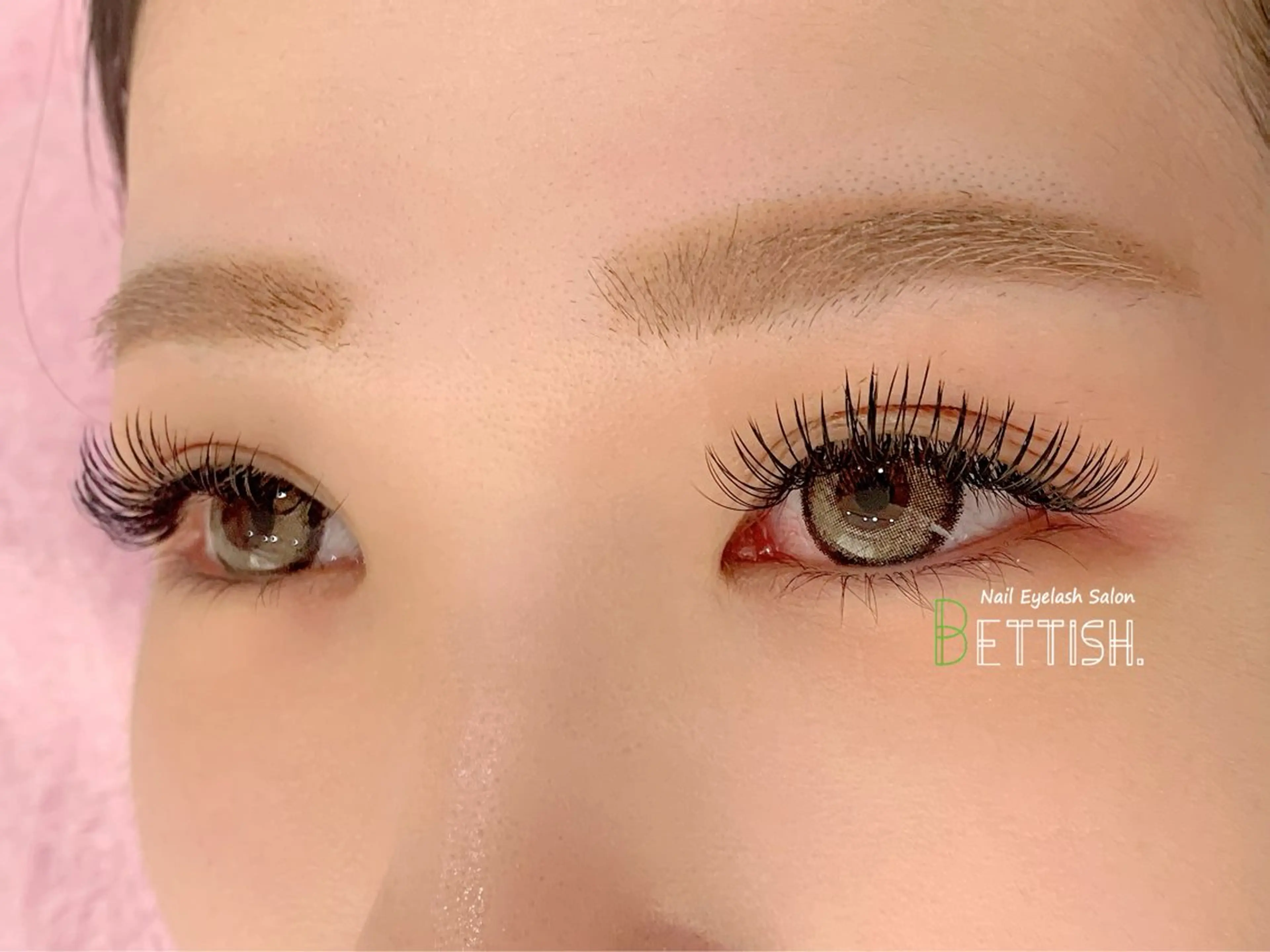 【新規】メガフラットラッシュ120束(240本)持ち重視の方にオススメ！もっとボリュームが欲しい方《束感仕上げ可能◎》の写真