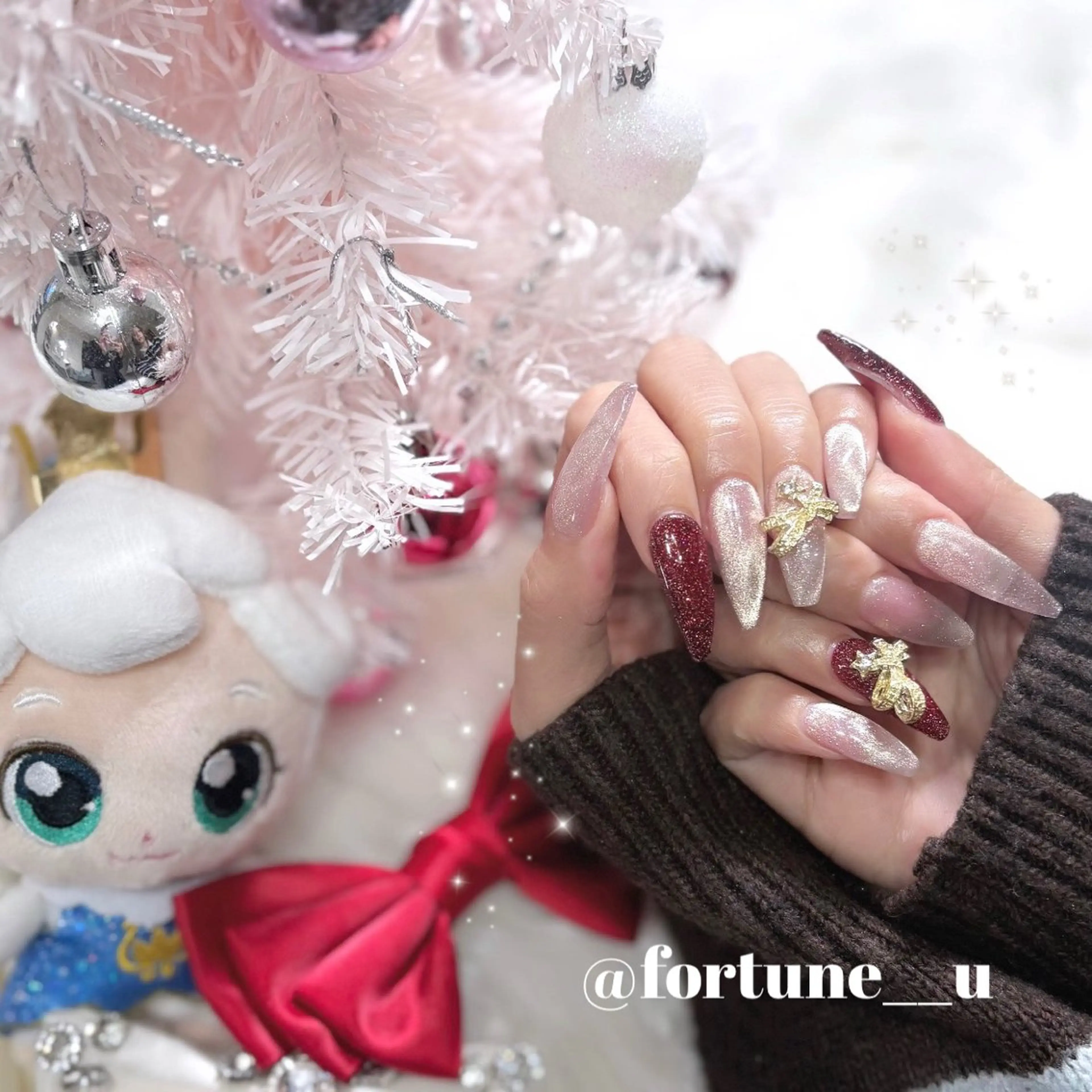 ネイル チークネイル ガーリー 韓国ネイル 水色 オフィスネイル ハンドネイル 💜4/14空✩.* Yuuna💜のネイルデザイン