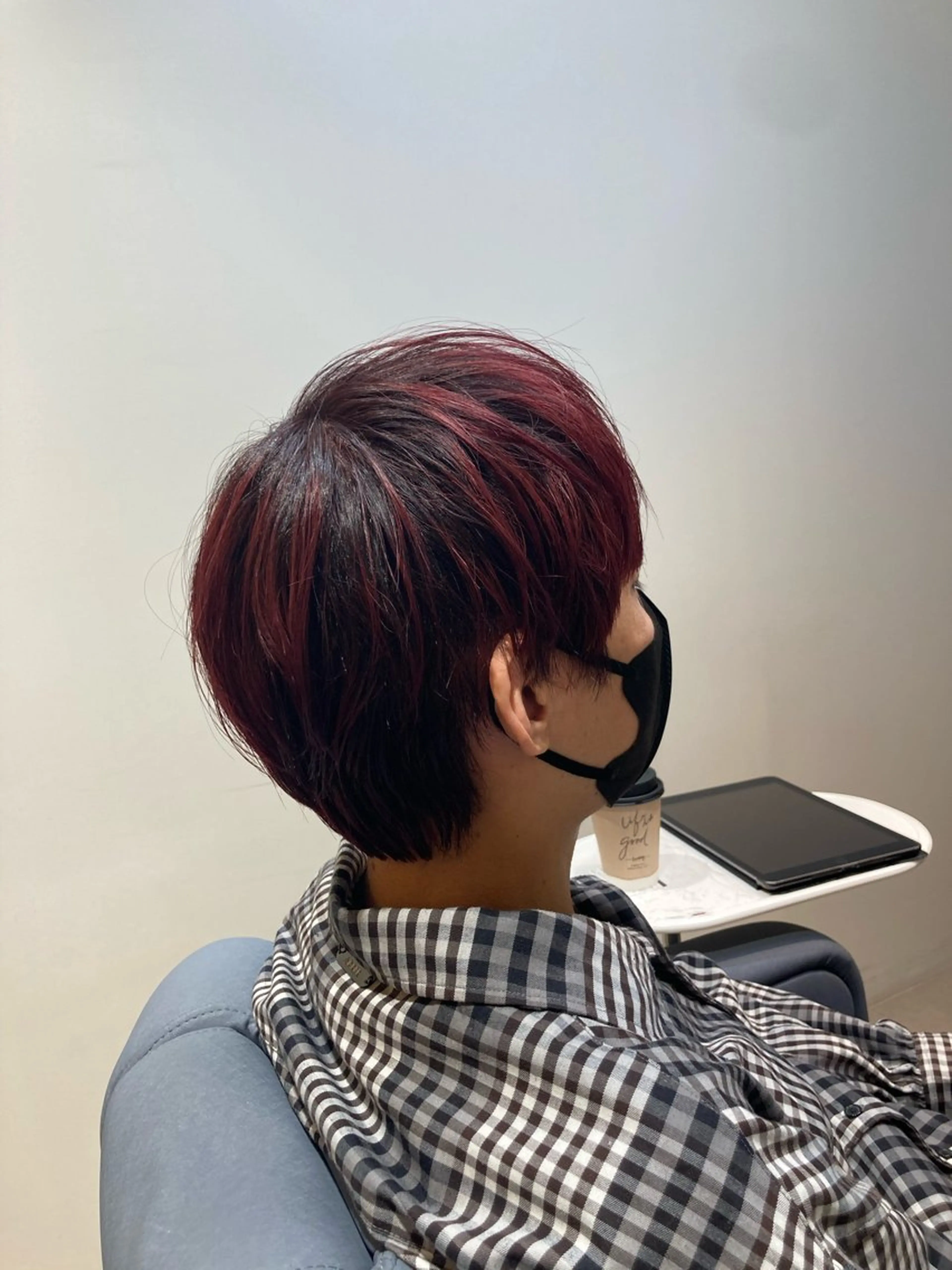 カラー メンズ レッドカラー カット ピンクカラー🎀 米津 美佑のヘアスタイル