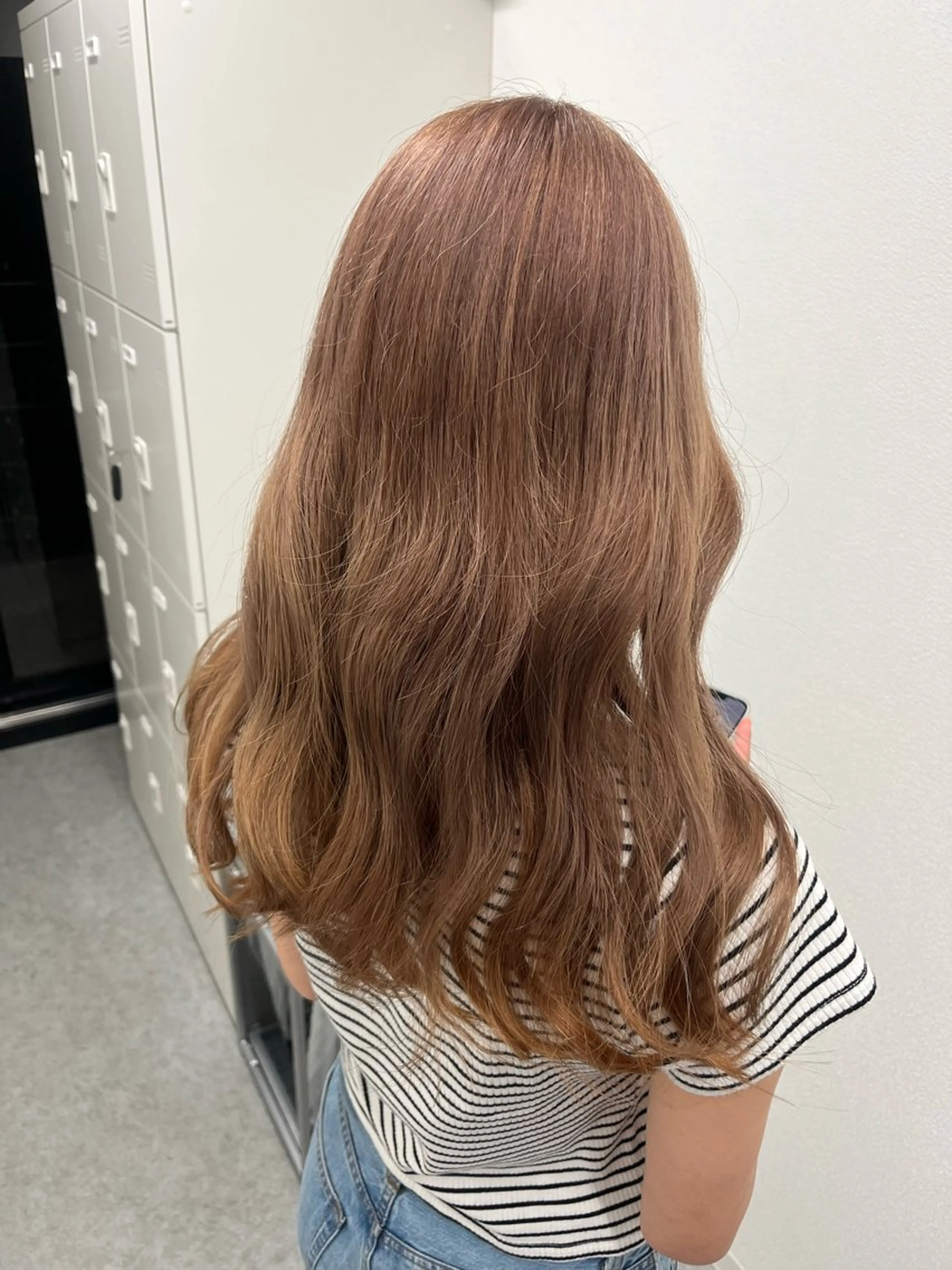 カラー ユイ☆レイヤーカット ヘアセット/ブリーチのヘアスタイル