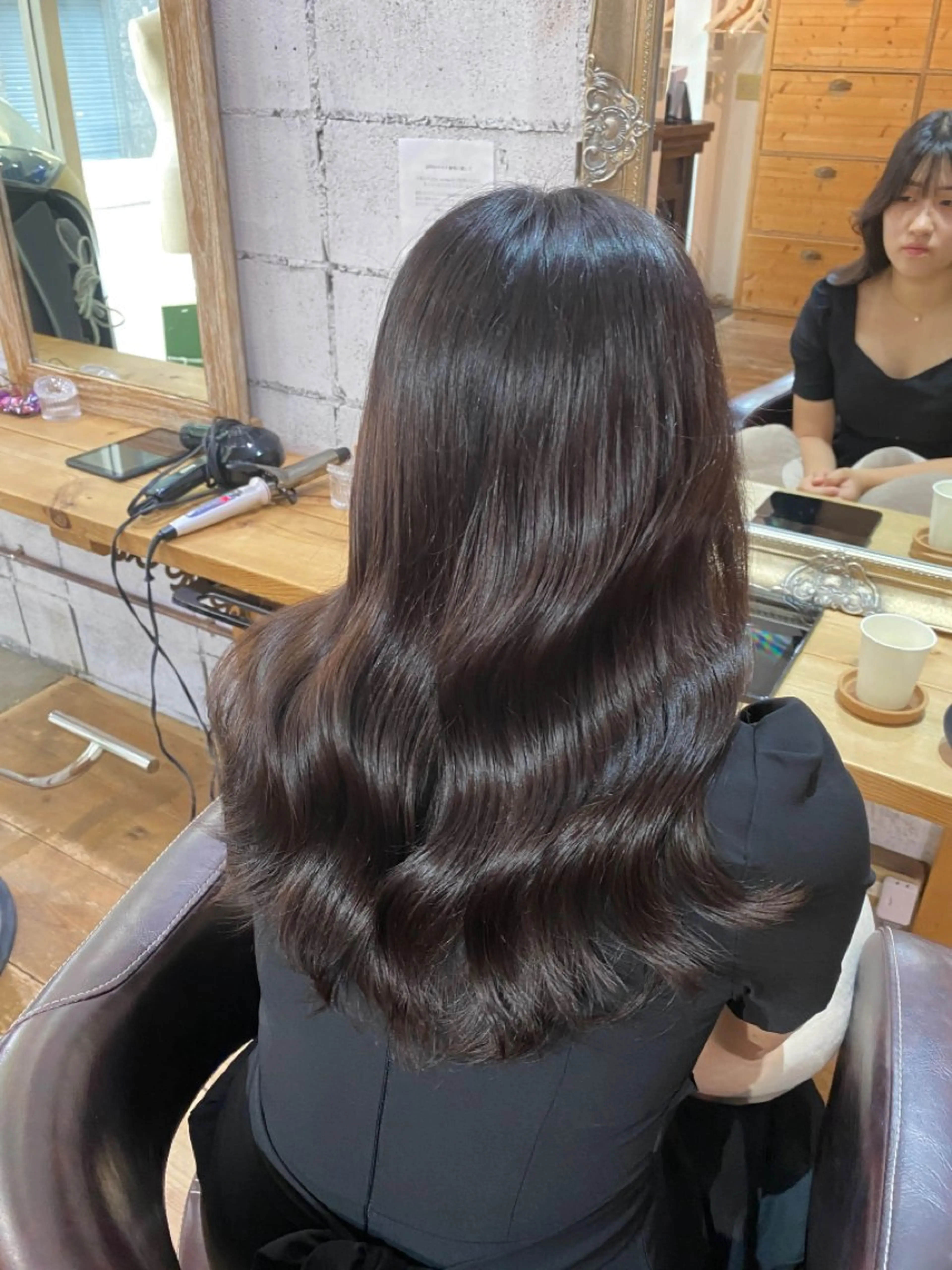ロング カラー ヨシンモリ ロング ヘアカラー トリートメント 【韓国レイヤー特化 ハッシュカット】のヘアスタイル