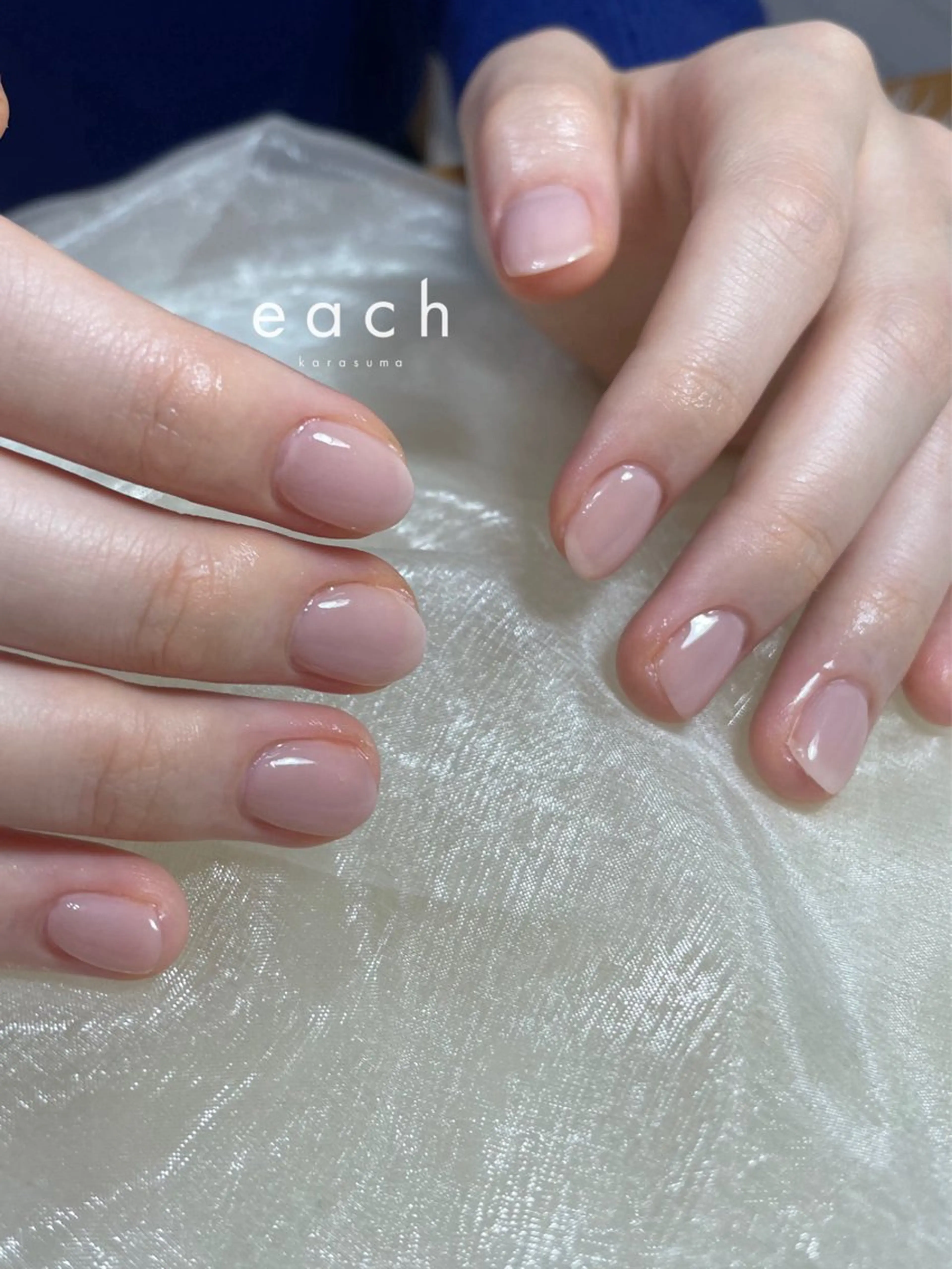 ネイル オフィスネイル each lucaのネイルデザイン