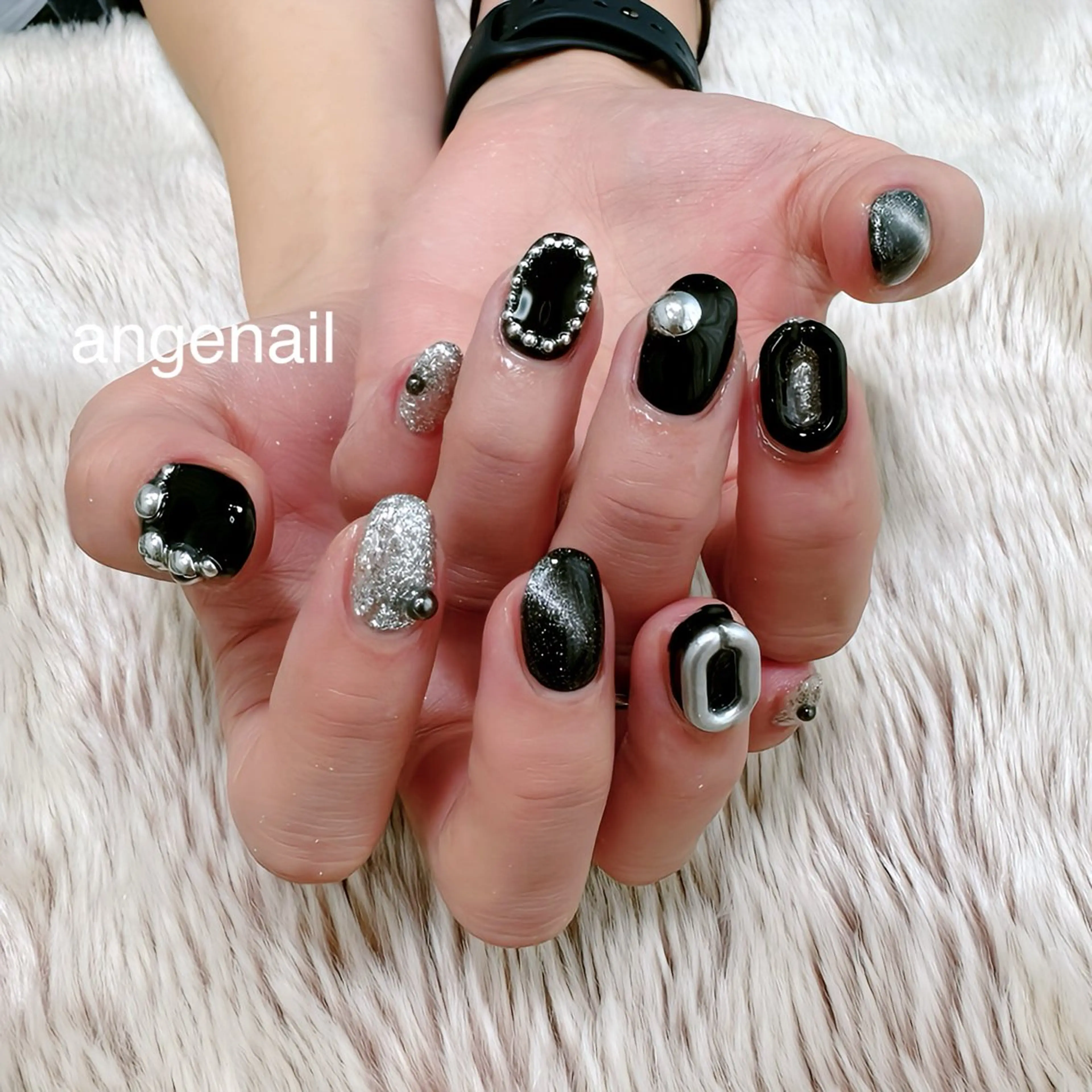 ネイル ハンドネイル オーナーネイリスト MAKIのネイルデザイン