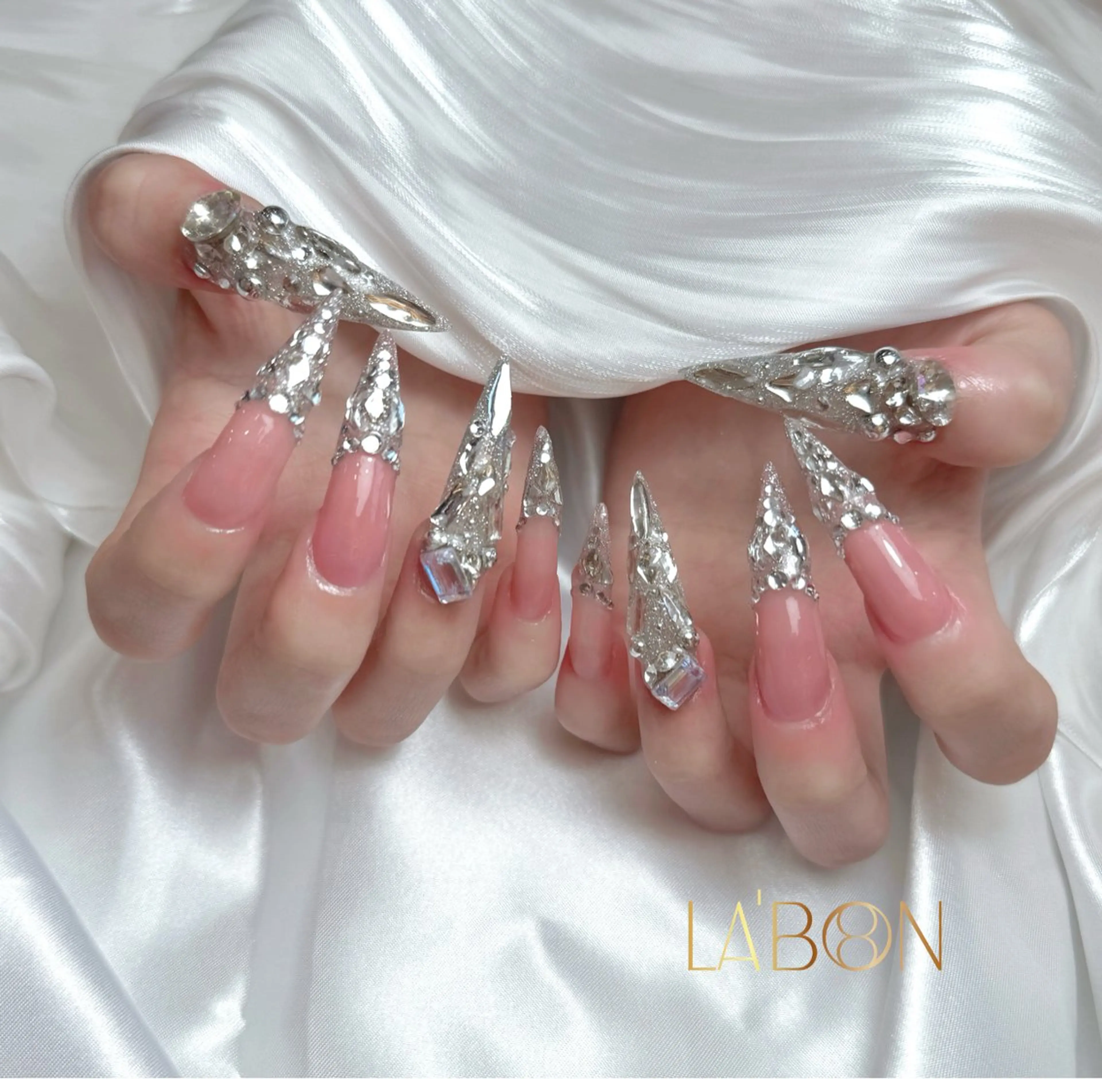 ネイル アートネイル ジェルネイル キラキラネイル 韓国ネイル ロングネイル Labon Nails Artのネイルデザイン