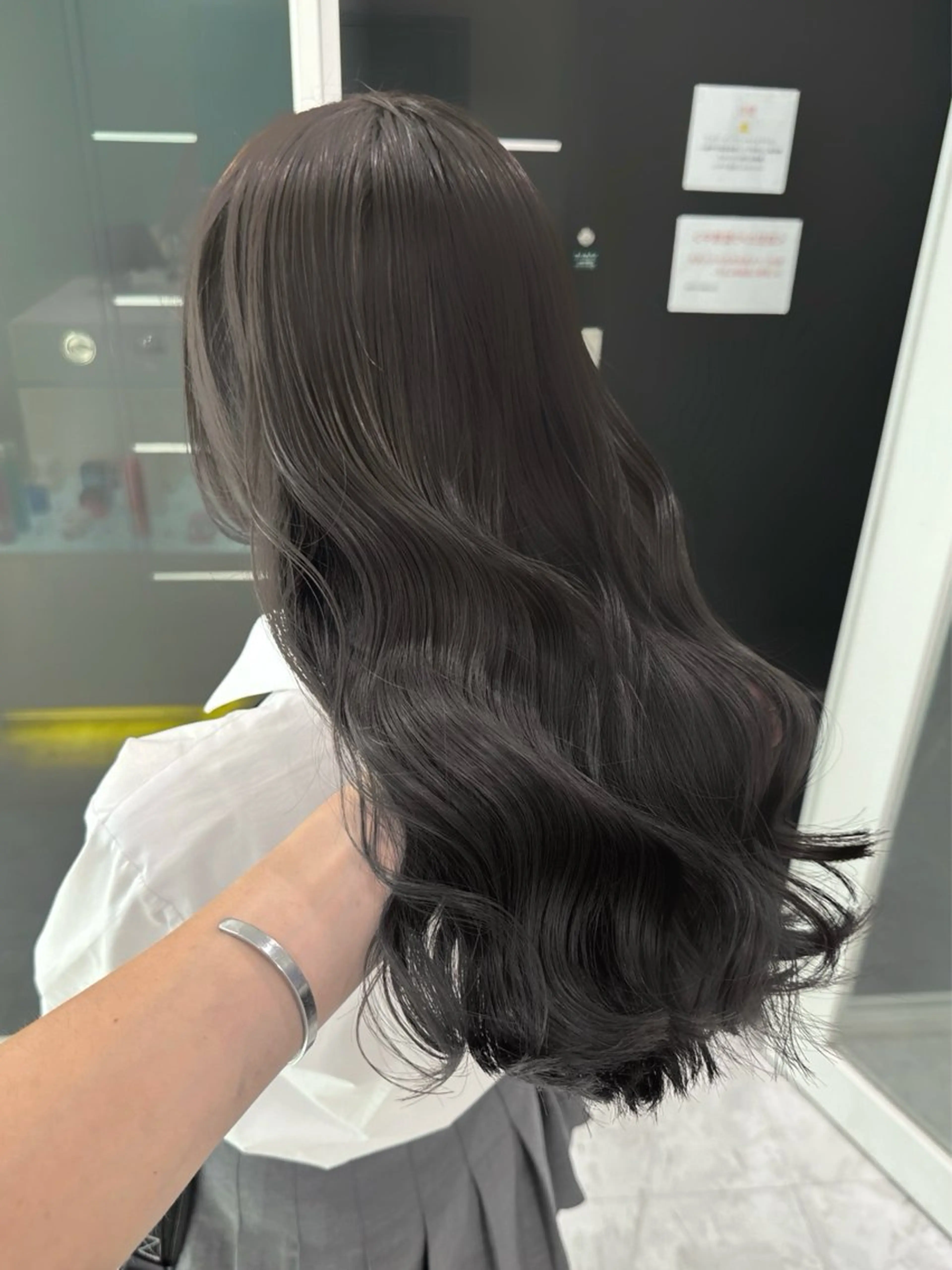 カラー ヘアカラー トリートメント 韓国レイヤー似合わせ 透明感カラー飛我💗のヘアスタイル