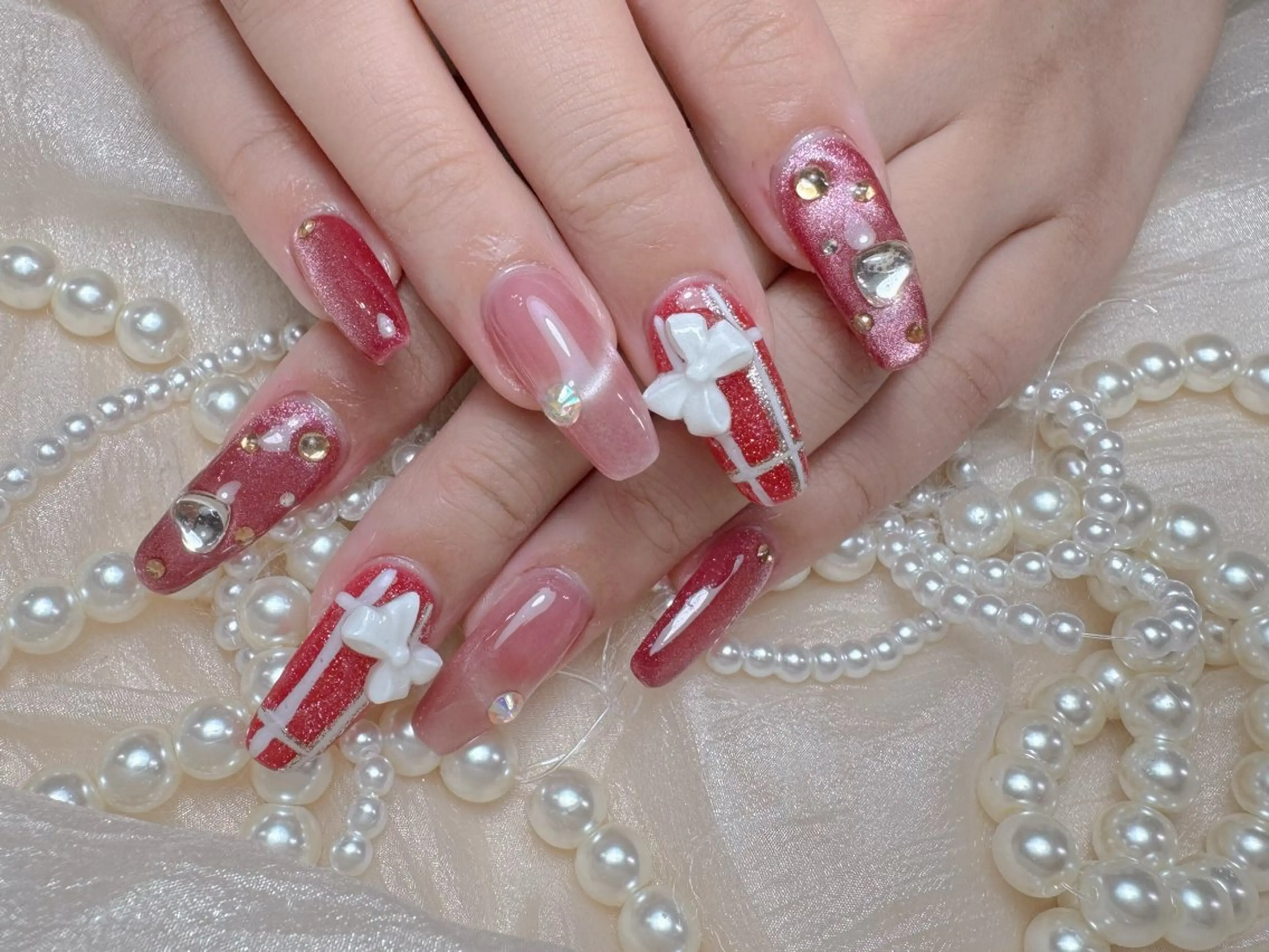 ネイル ハンドネイル マジックミラー所属・マジック ミラーのネイルデザイン