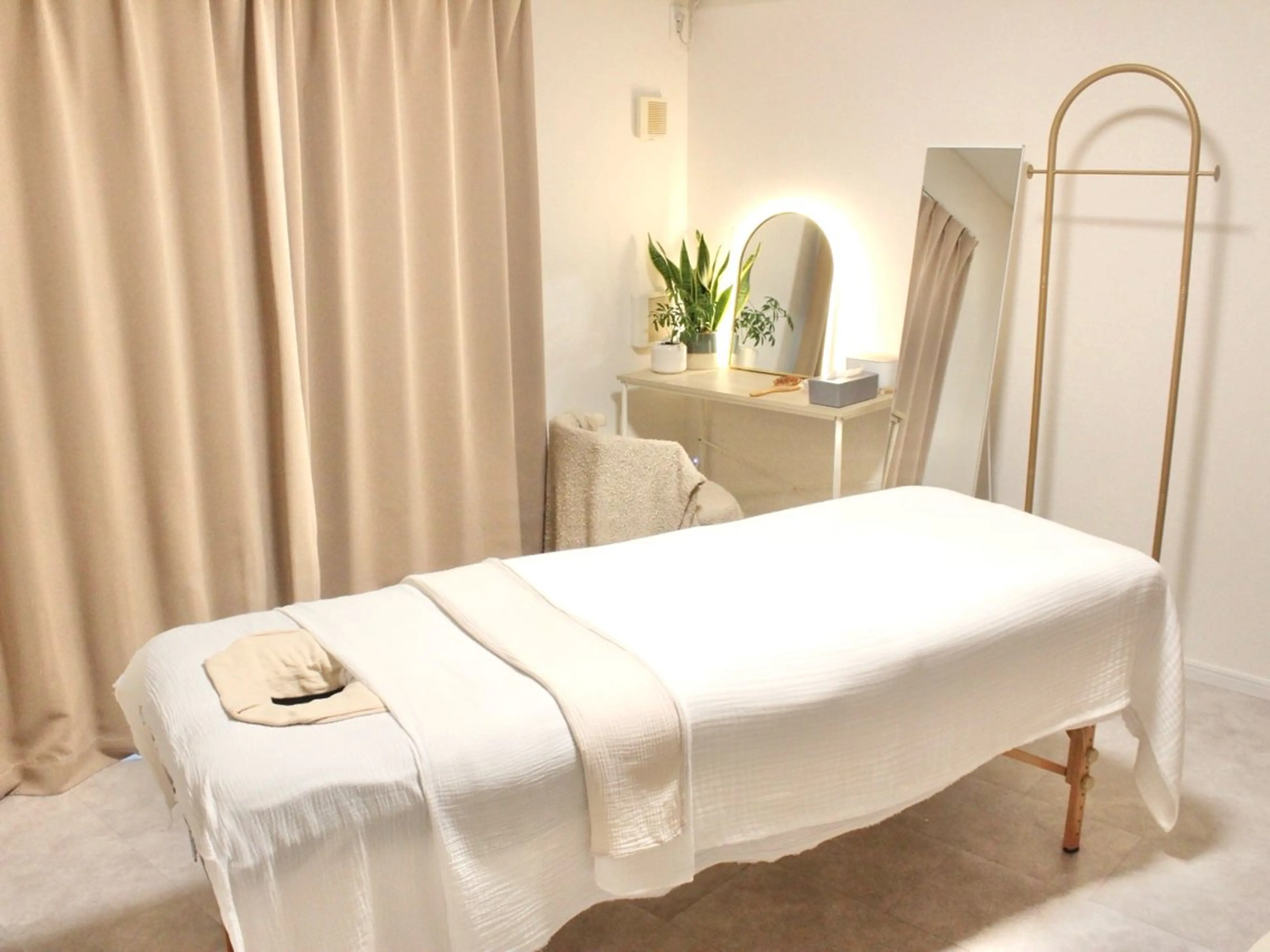 THREE6 BODY9のエステ・リラクイメージ