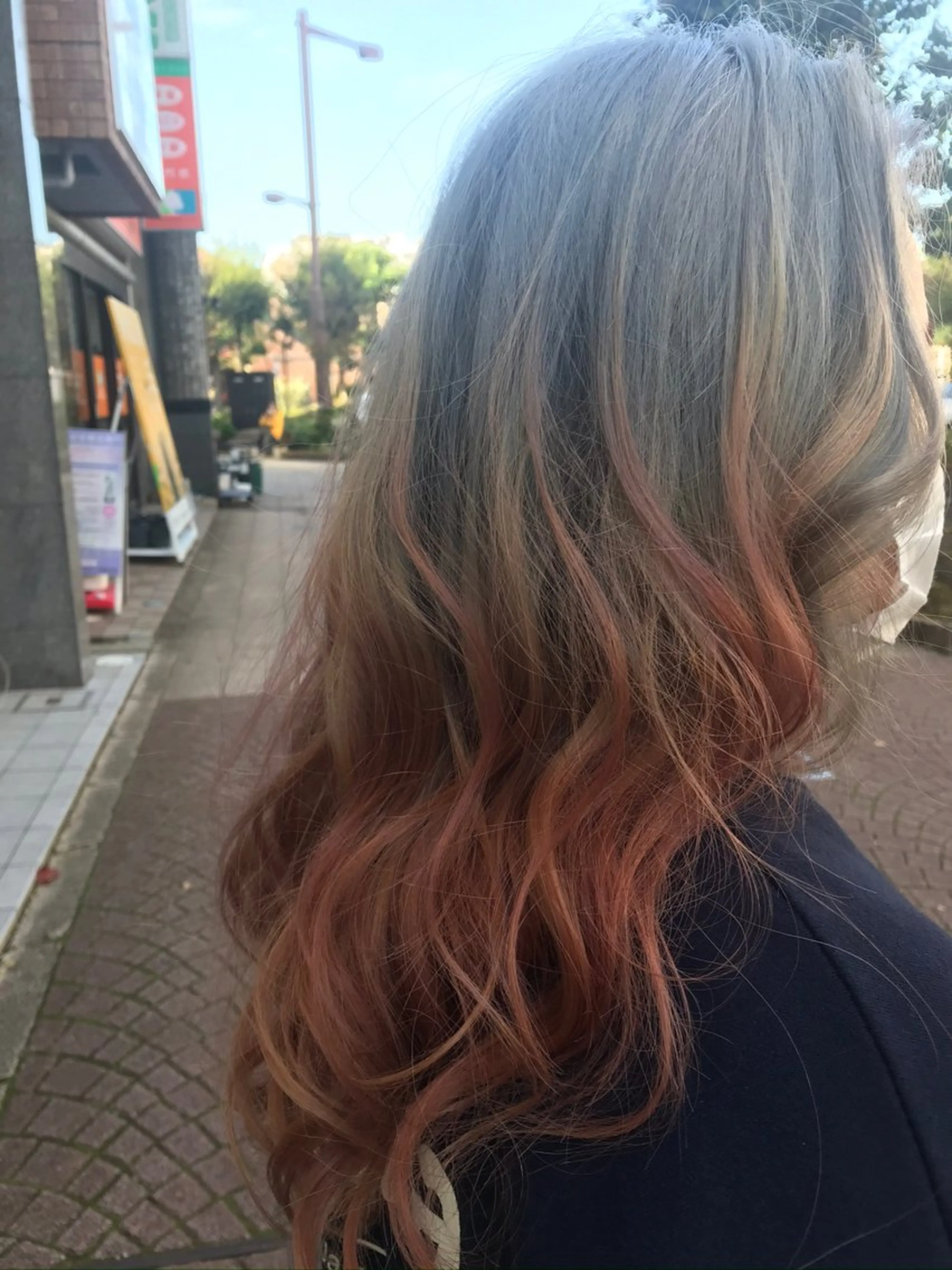 セミロング カラー ブリーチ ブルーカラー グラデーションカラー ピンクカラー ボーテコンシェル　柏店所属・🌼イメコン美容師 🌼水島麗子のその他イメージ