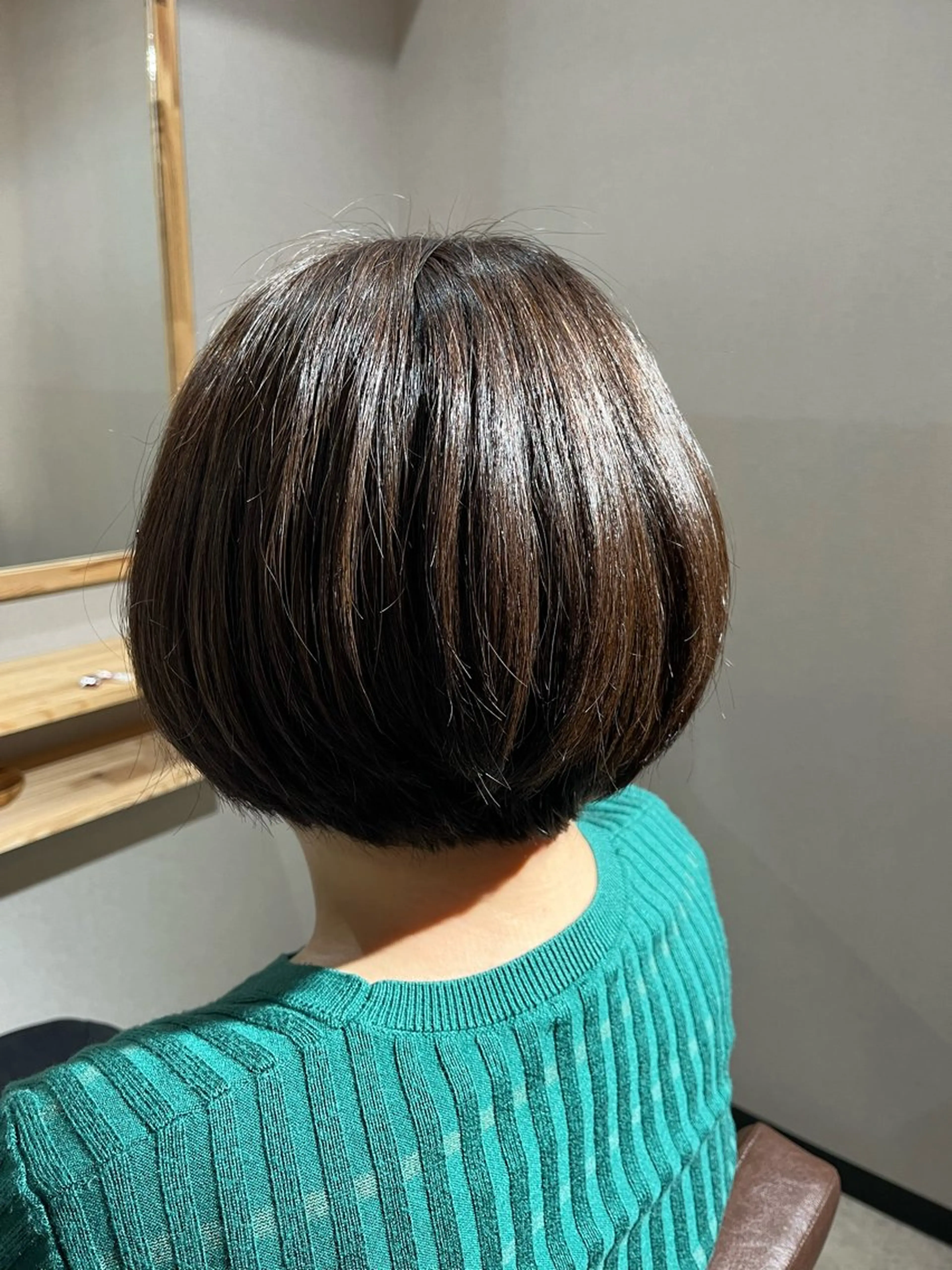 ショート ショートボブ アッシュ ボブ ショートヘア 一瀬 理絵のヘアスタイル