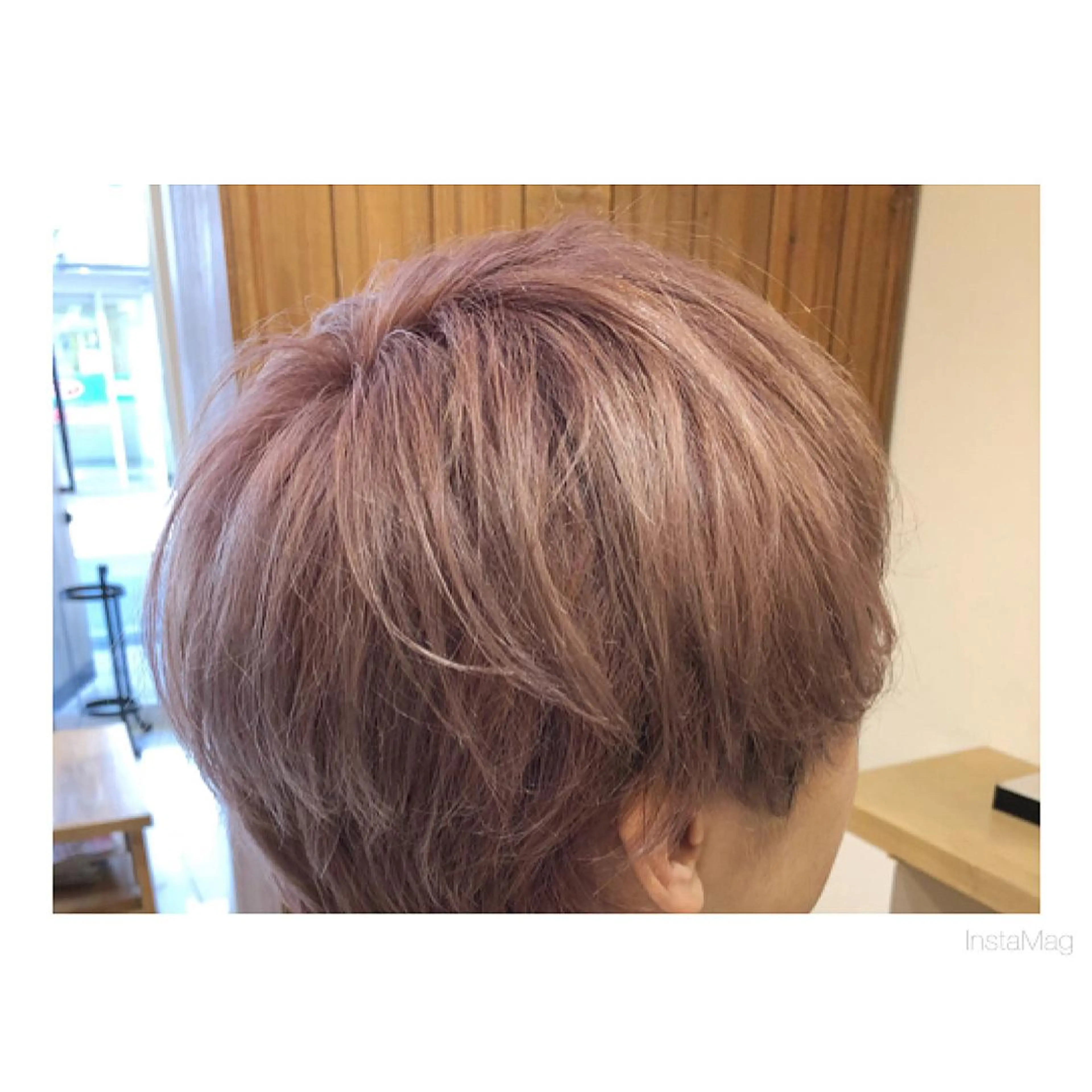 ショート カラー メンズ メンズハイトーン ハイトーンカラー ピンクカラー ピンクパープル パープルカラー ヘアカラー 岩間 香純のヘアスタイル