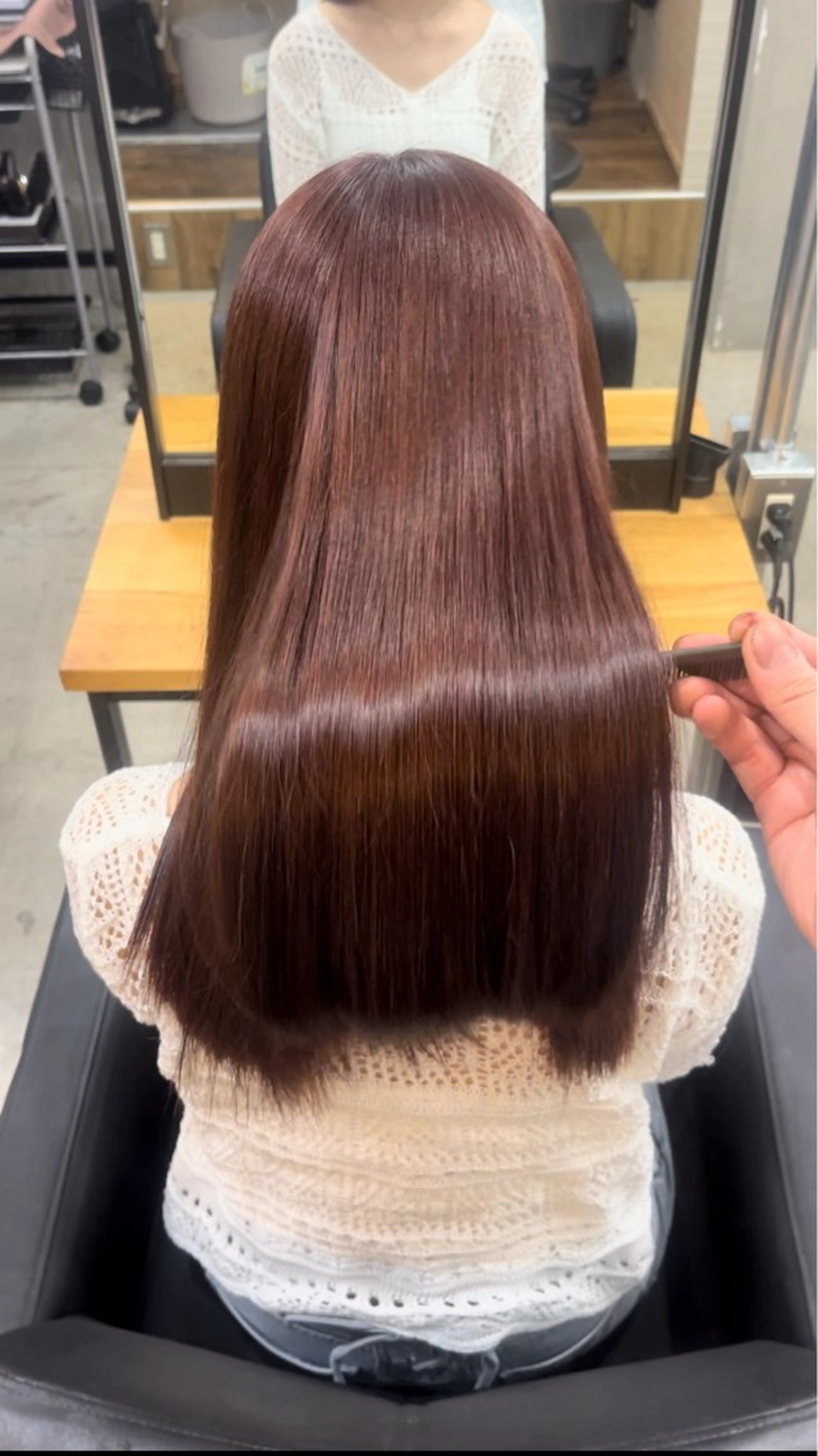 ロング カラー パーマ カット 縮毛矯正 とうだだいき レイヤーカットのヘアスタイル