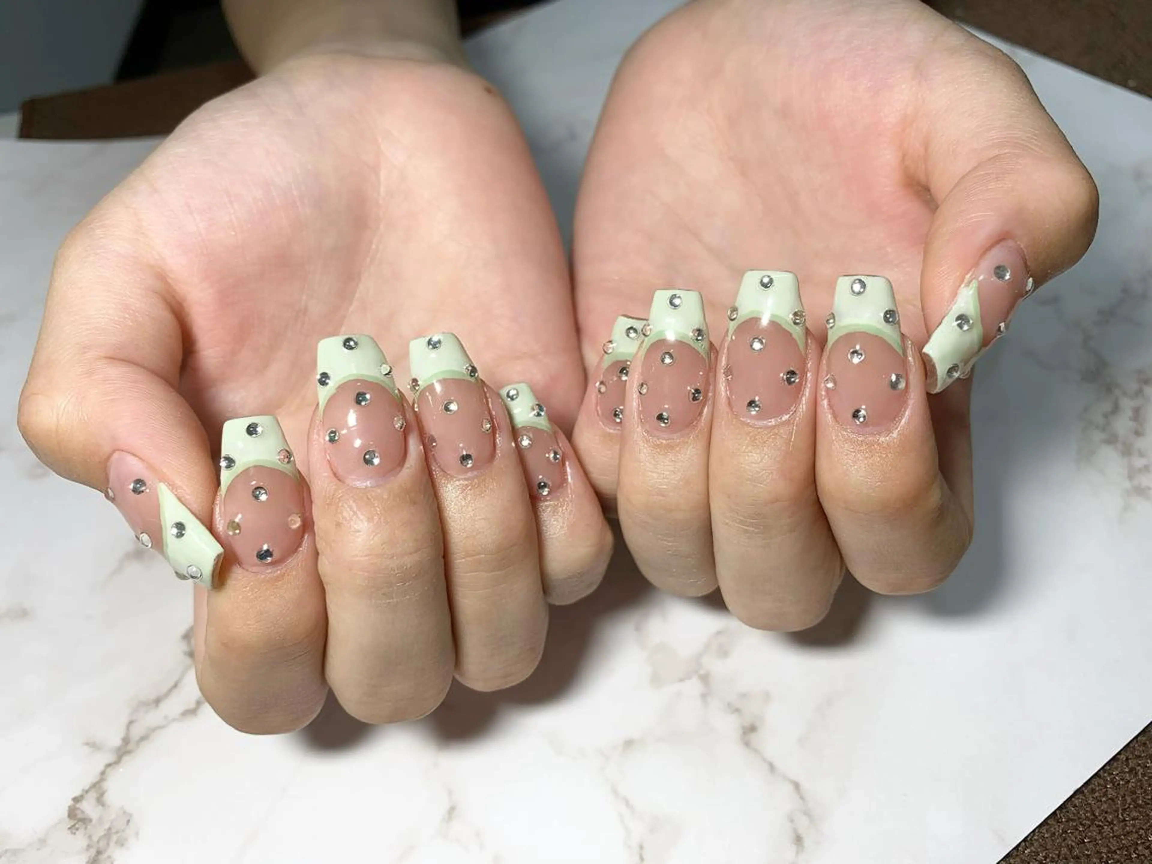 ネイル ハンドネイル ハンドケア nail salon M'U【エムユー】のネイルデザイン