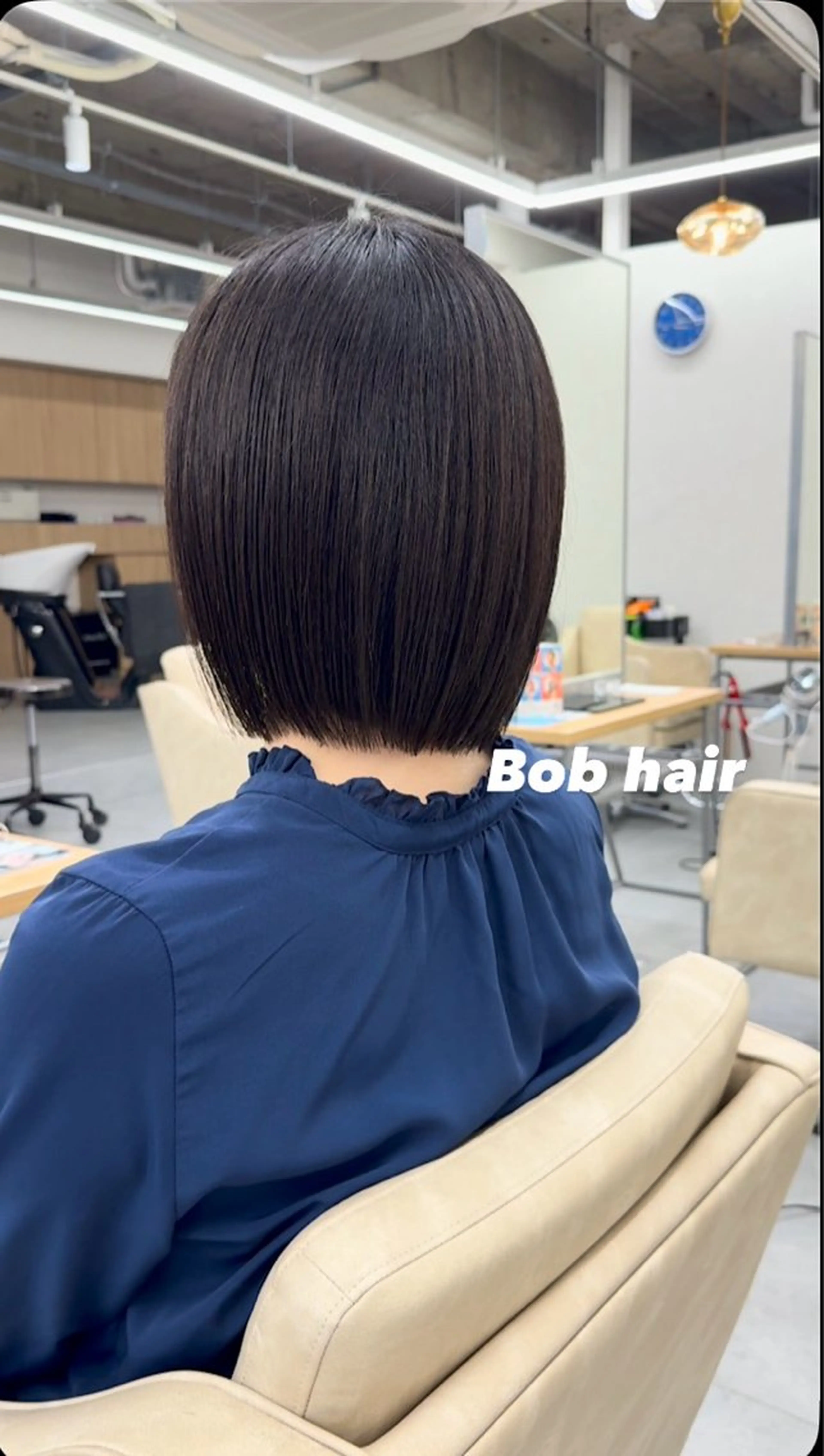 ミディアム ボブ カット ヘアカラー トリートメント 浅見 茉美のヘアスタイル